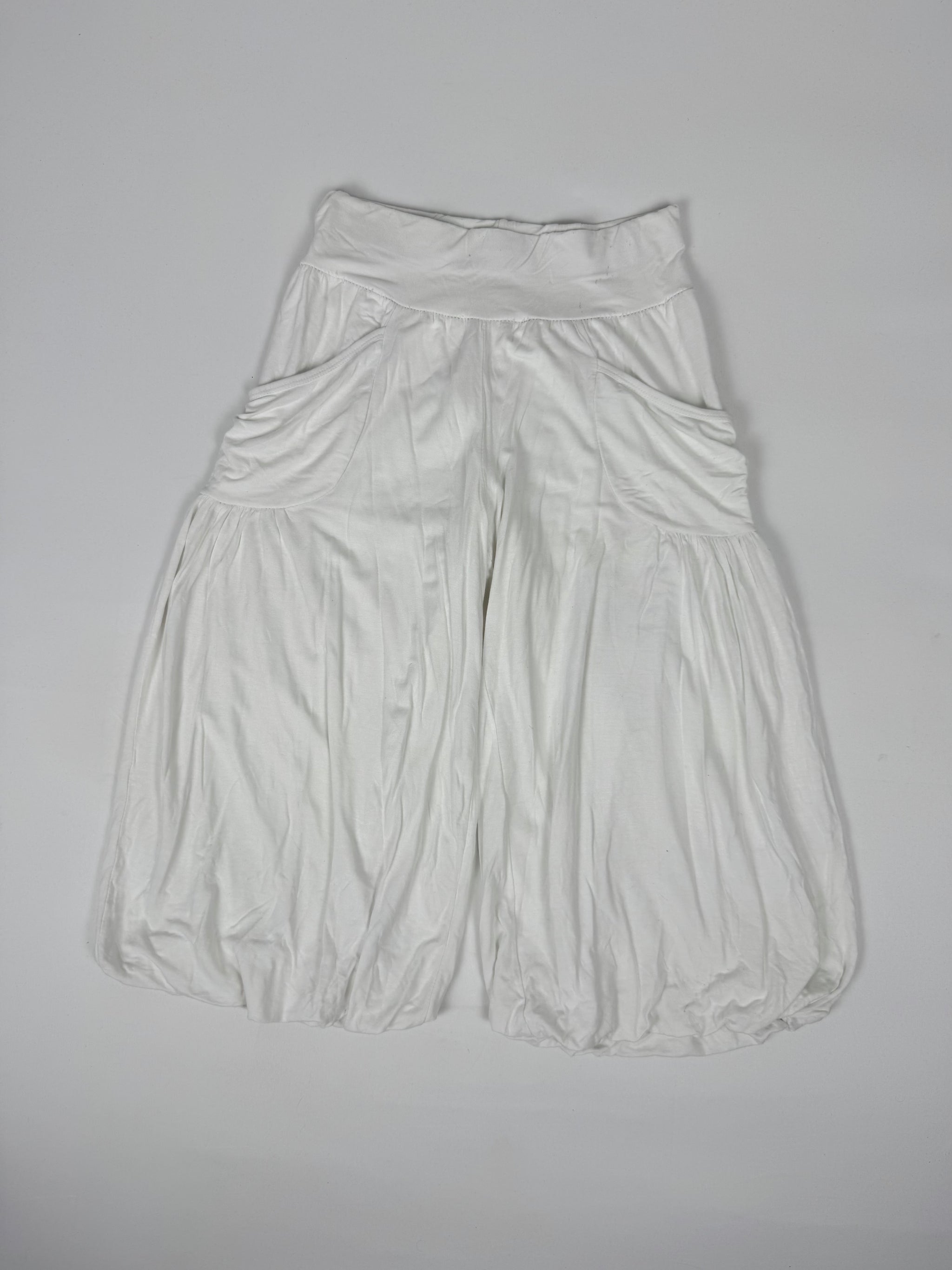 White sirwal joggers capri pants (XS)