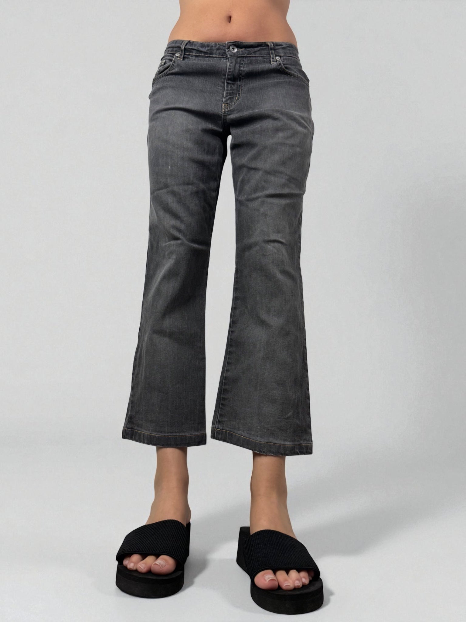 Grey denim mid rise baggy denim pants (S/M)