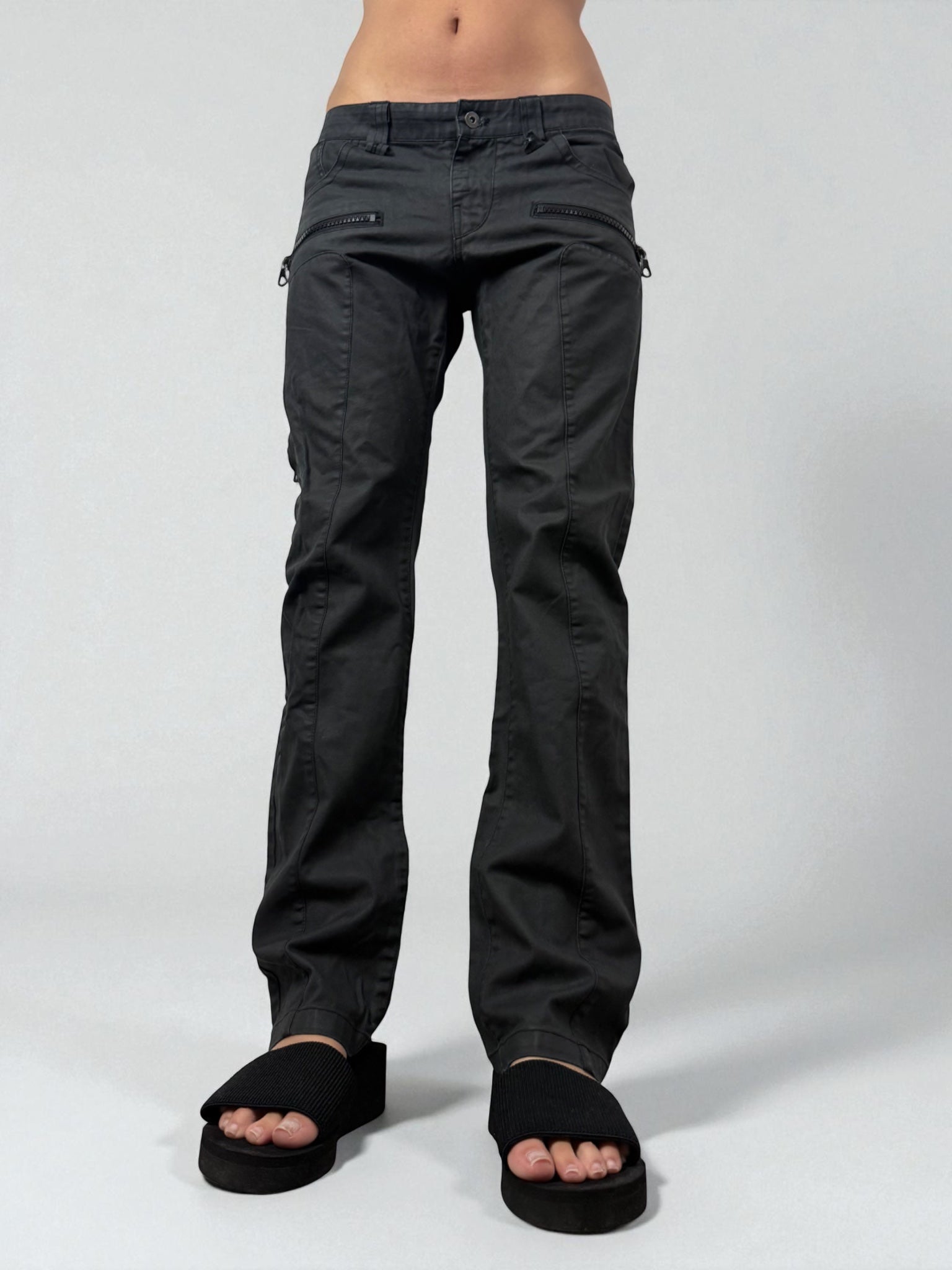 Black denim low rise baggy denim pants (S/M)