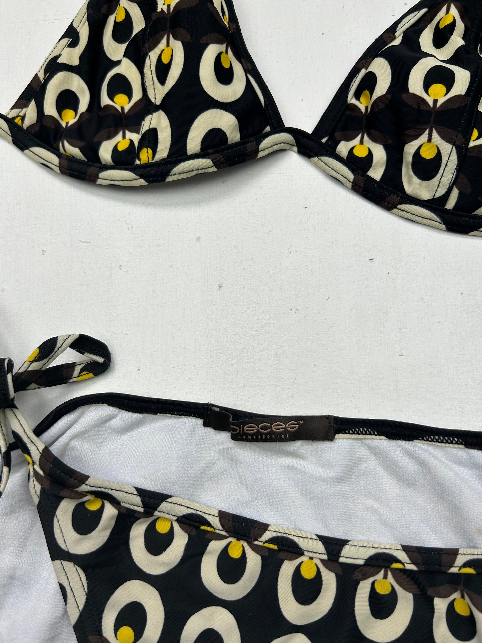Black graphic low rise bikini set (S/M)