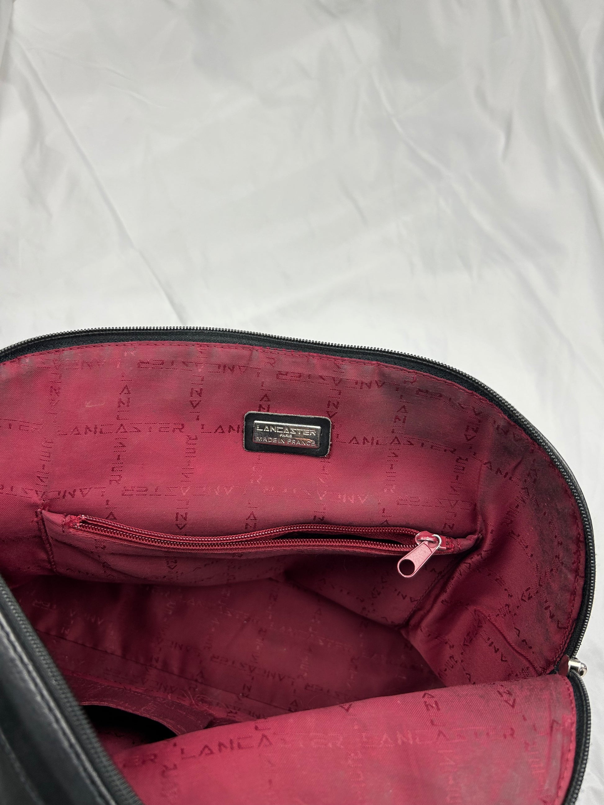 Black 100% real leather uni shoulder bag