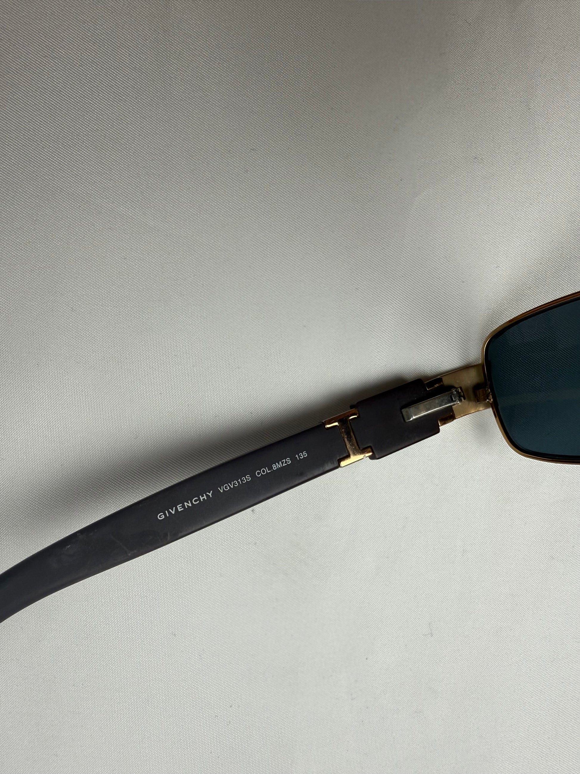 Brown logo 2000s sunglasses