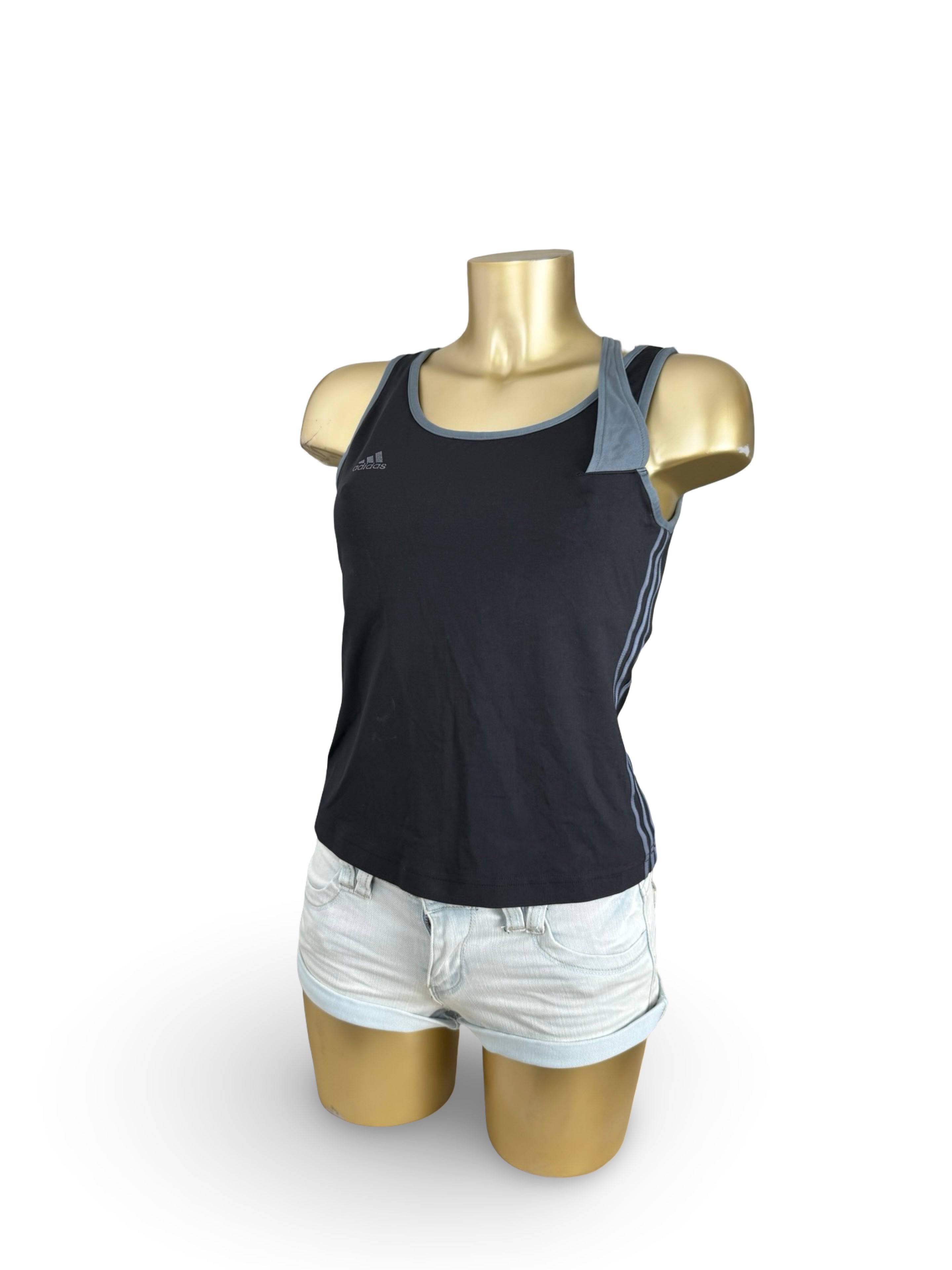 Black activewear top (M)