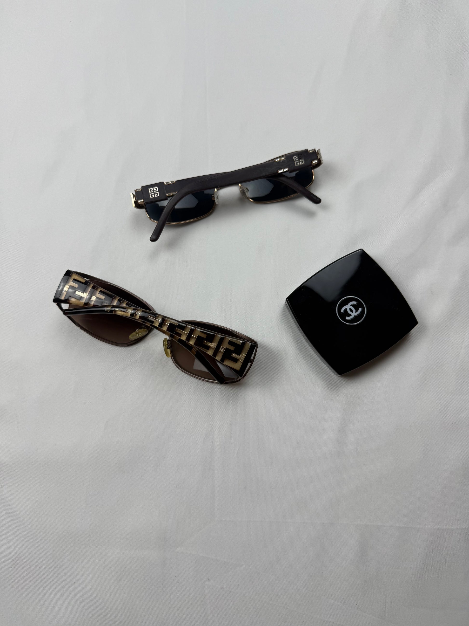 Brown logo 2000s sunglasses