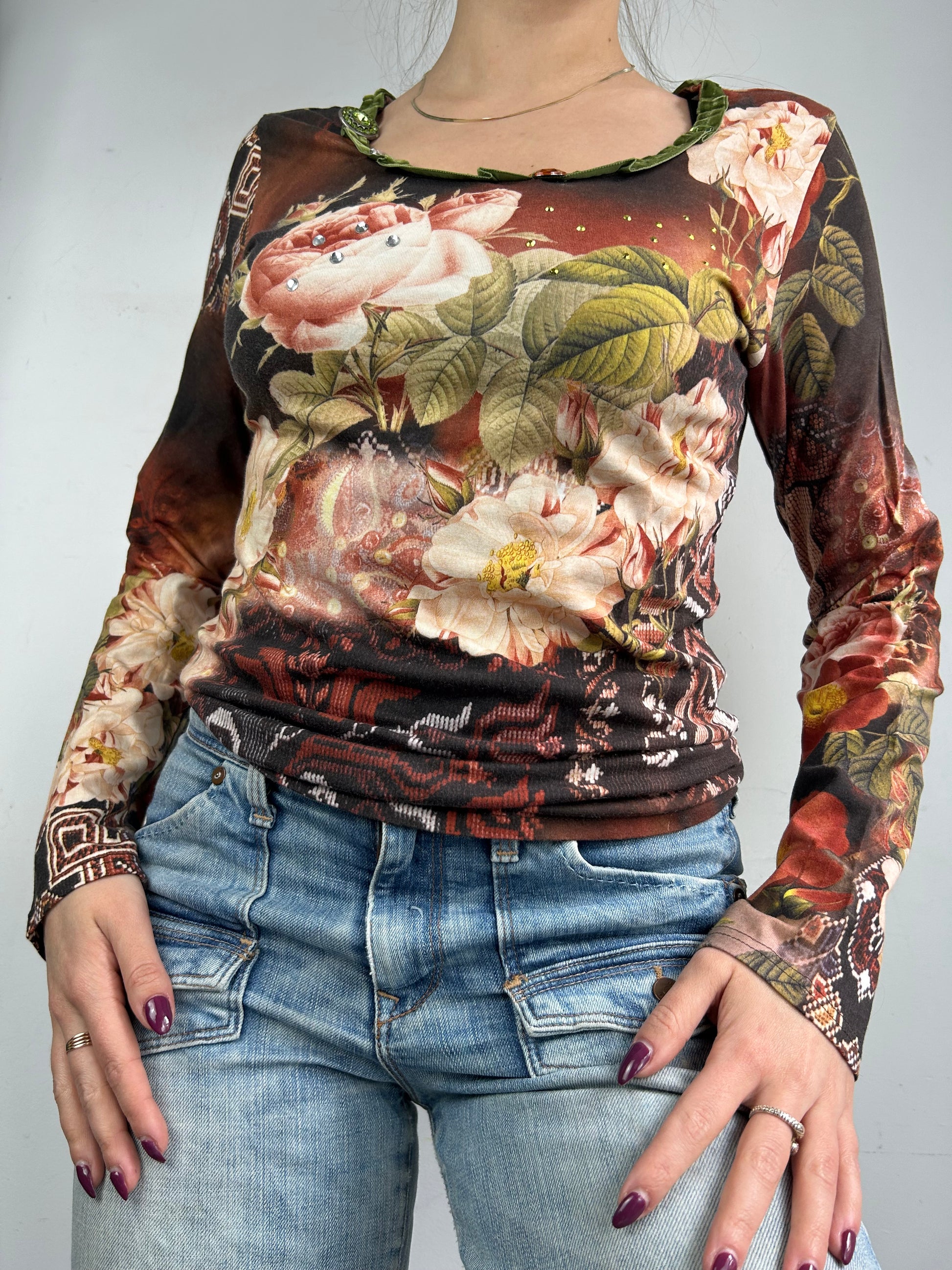 Brown graphic  long sleeves top (S)