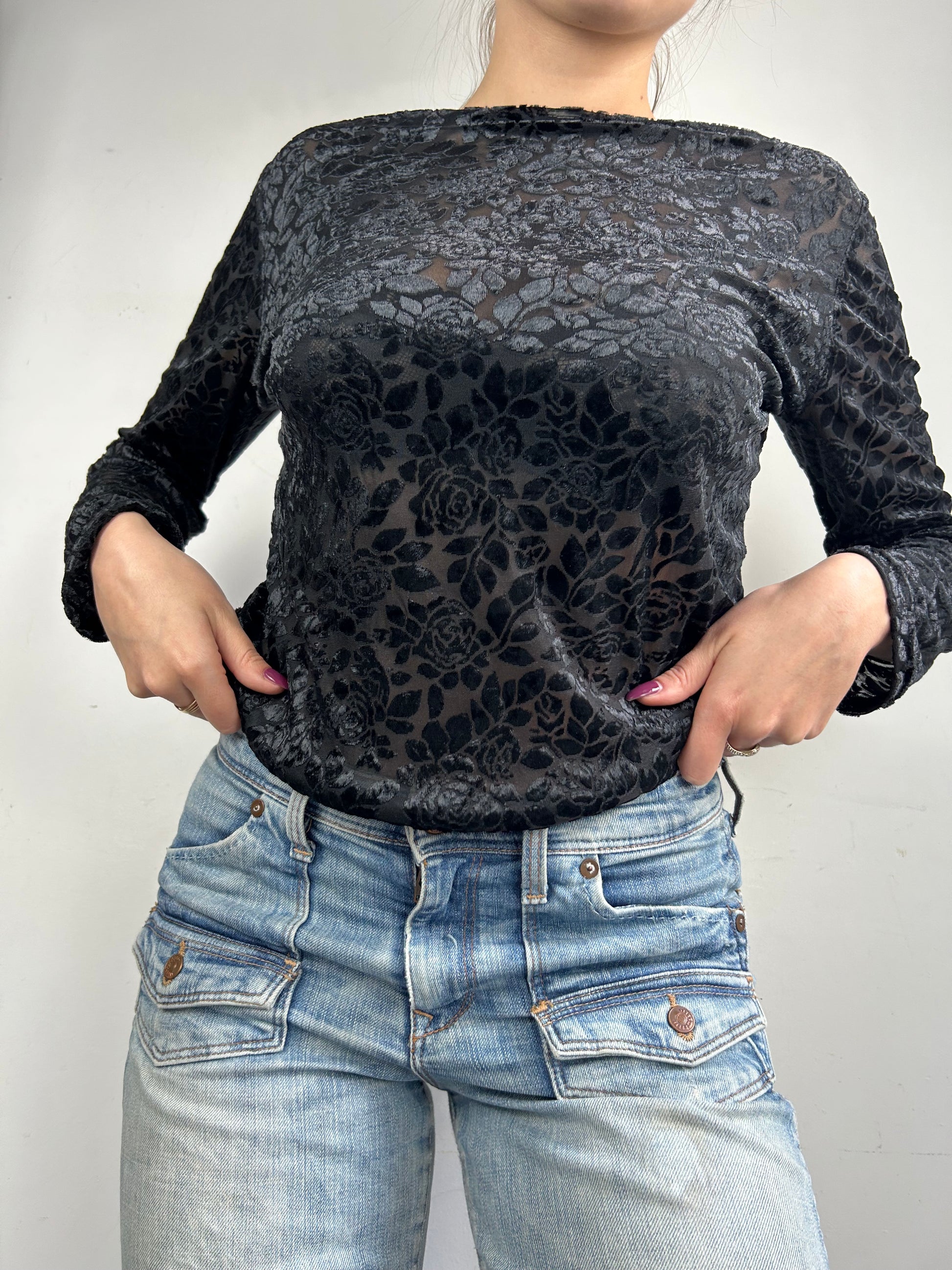 Black mesh velvet long sleeves top (S/M)