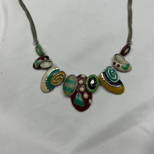 Silver gems pendent necklace