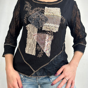 Black lace graphic long sleeves top (XL)