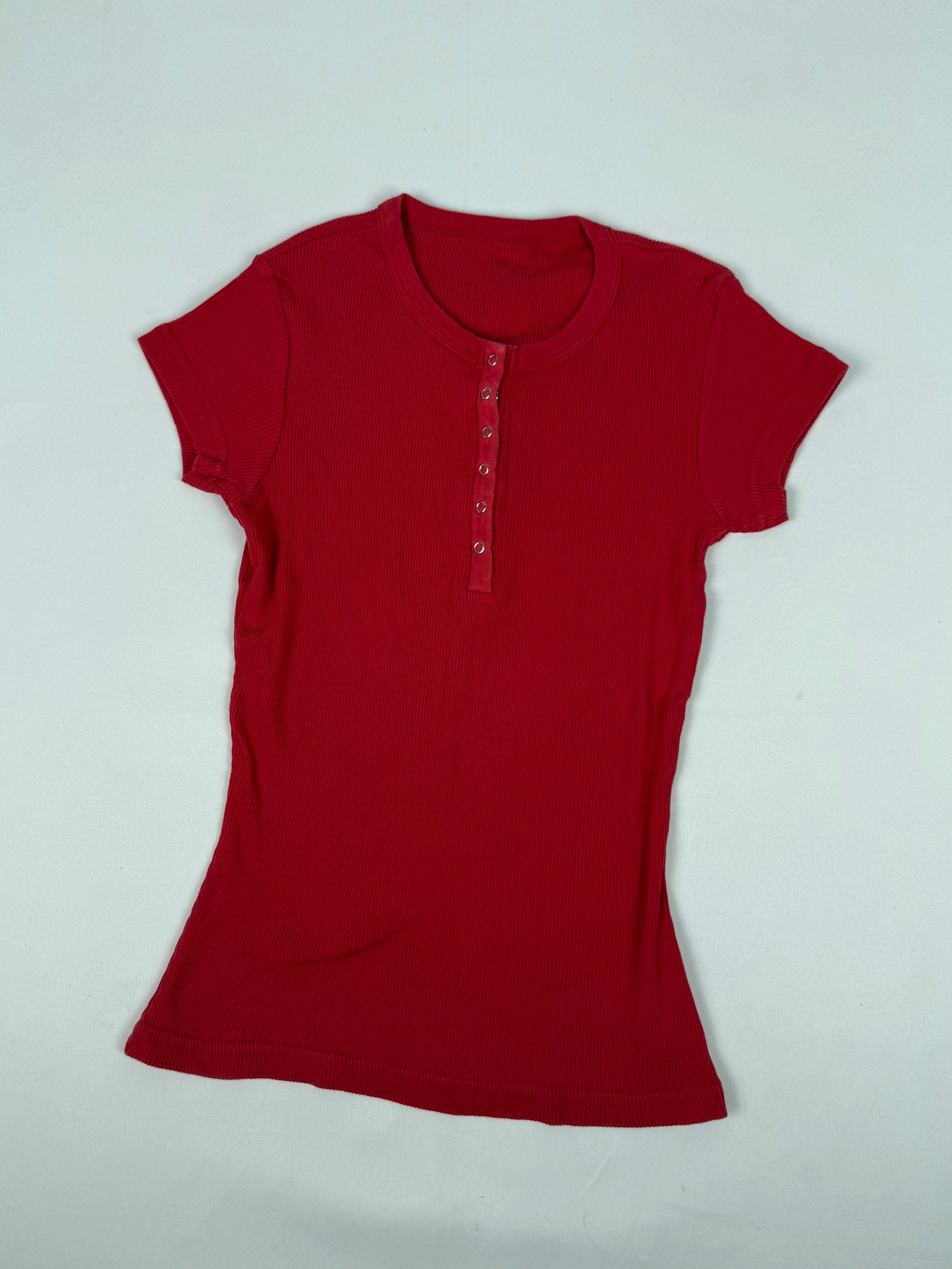 Red tight fit 100% cotton tee (S)
