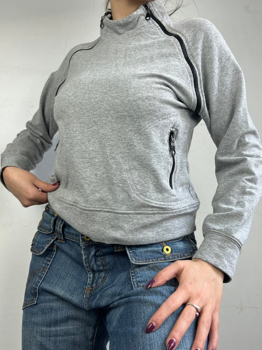 Grey zip up sweatshirt (S/M)