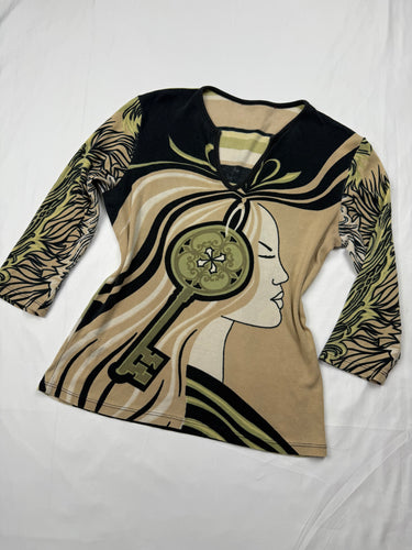 Khaki graphic 100% cotton long sleeves top (S/M)