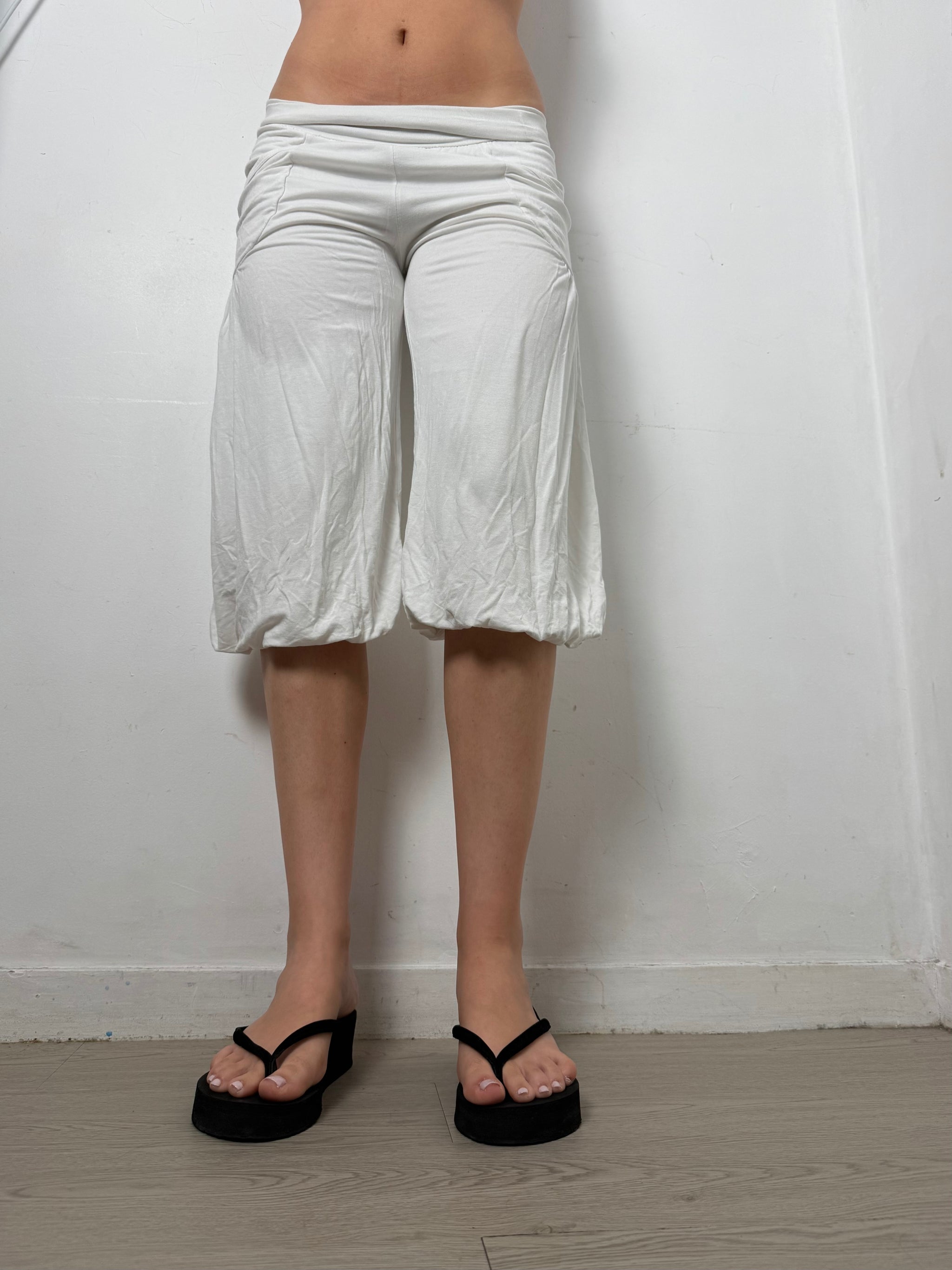 White sirwal joggers capri pants (XS)