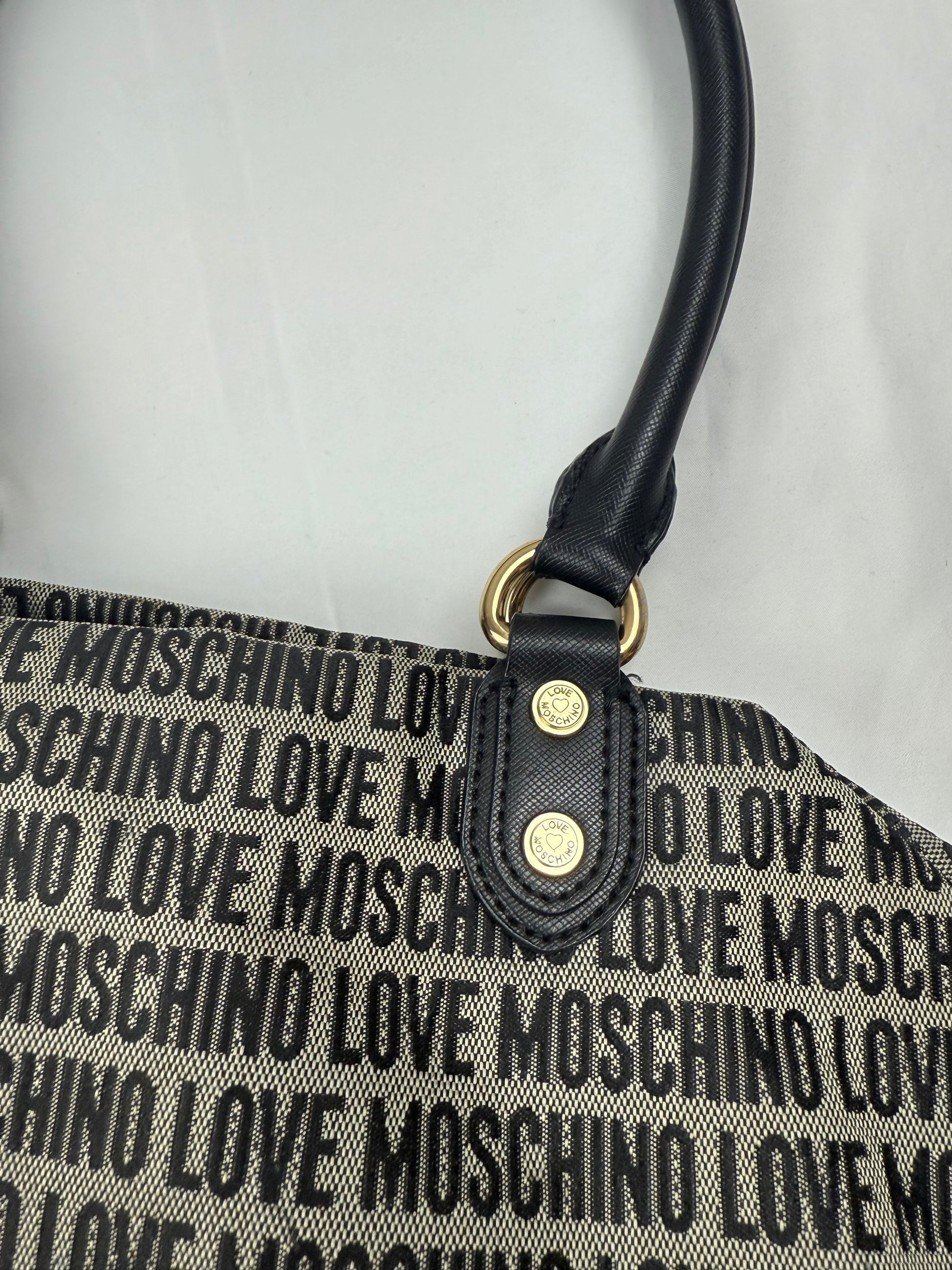 Black monogram uni shoulder bag (44x24cm)