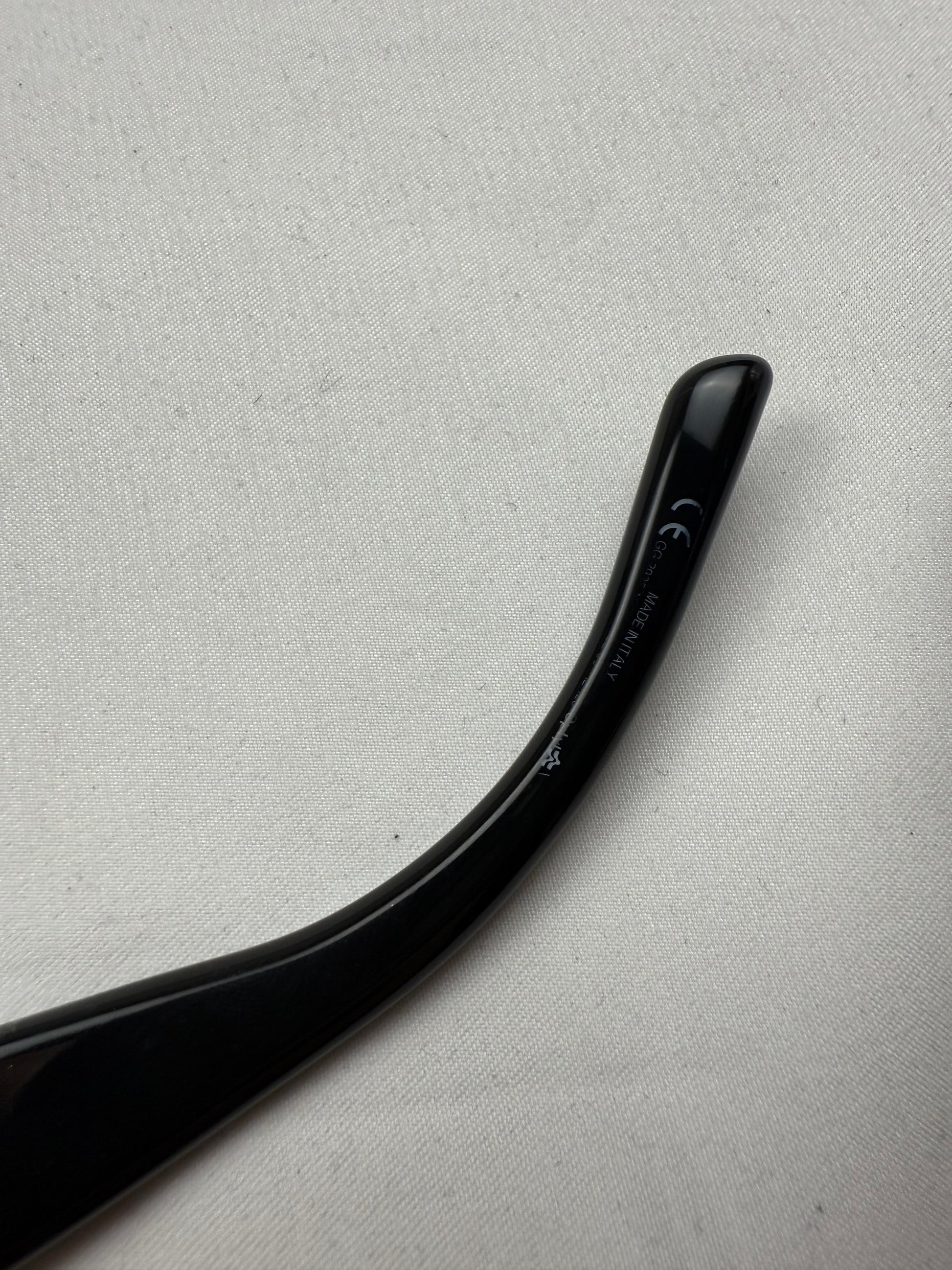 Black GG logo 2000s  sunglasses (with prescription)