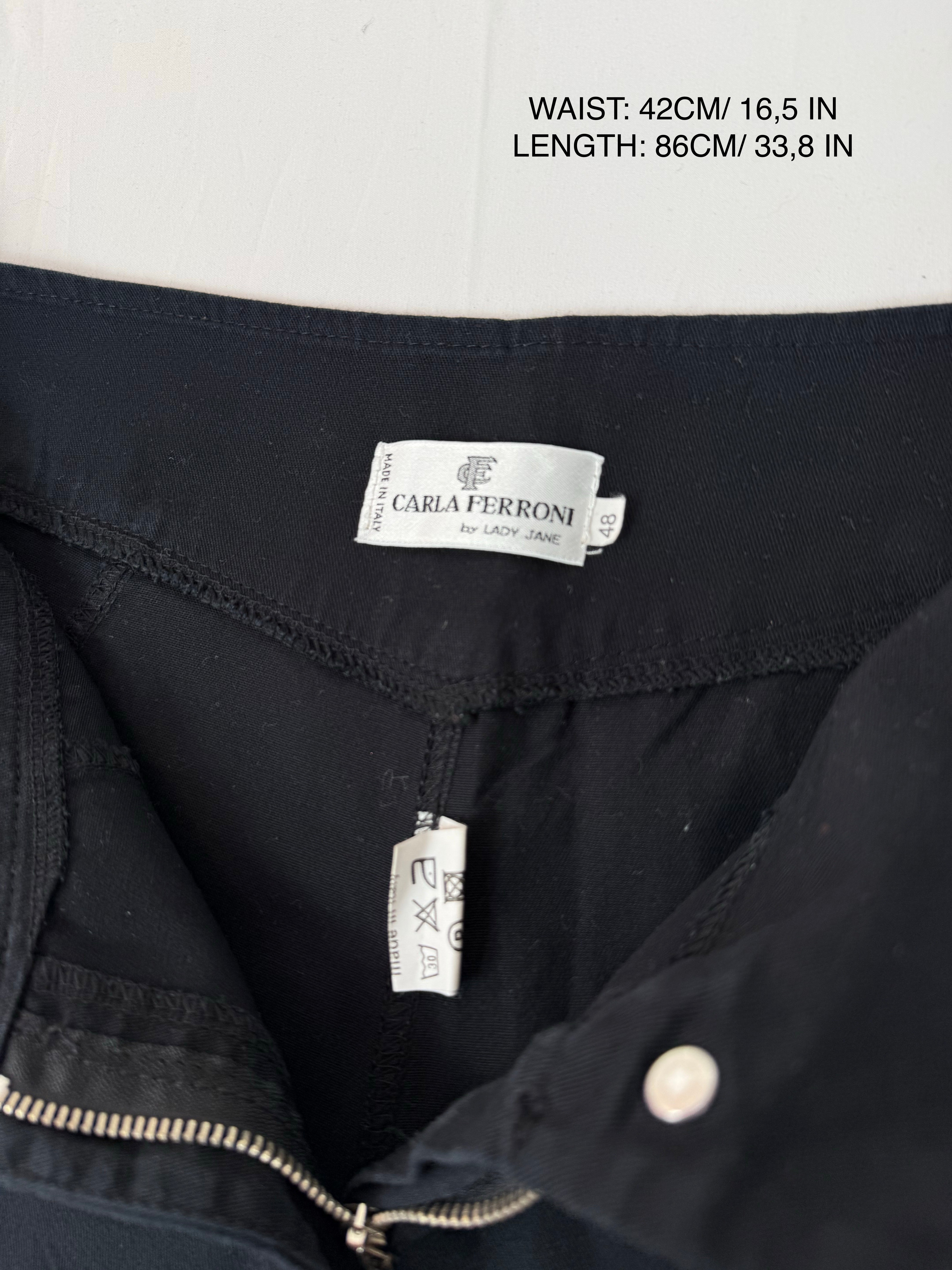Black rhinestones low waist capri pants (XL)