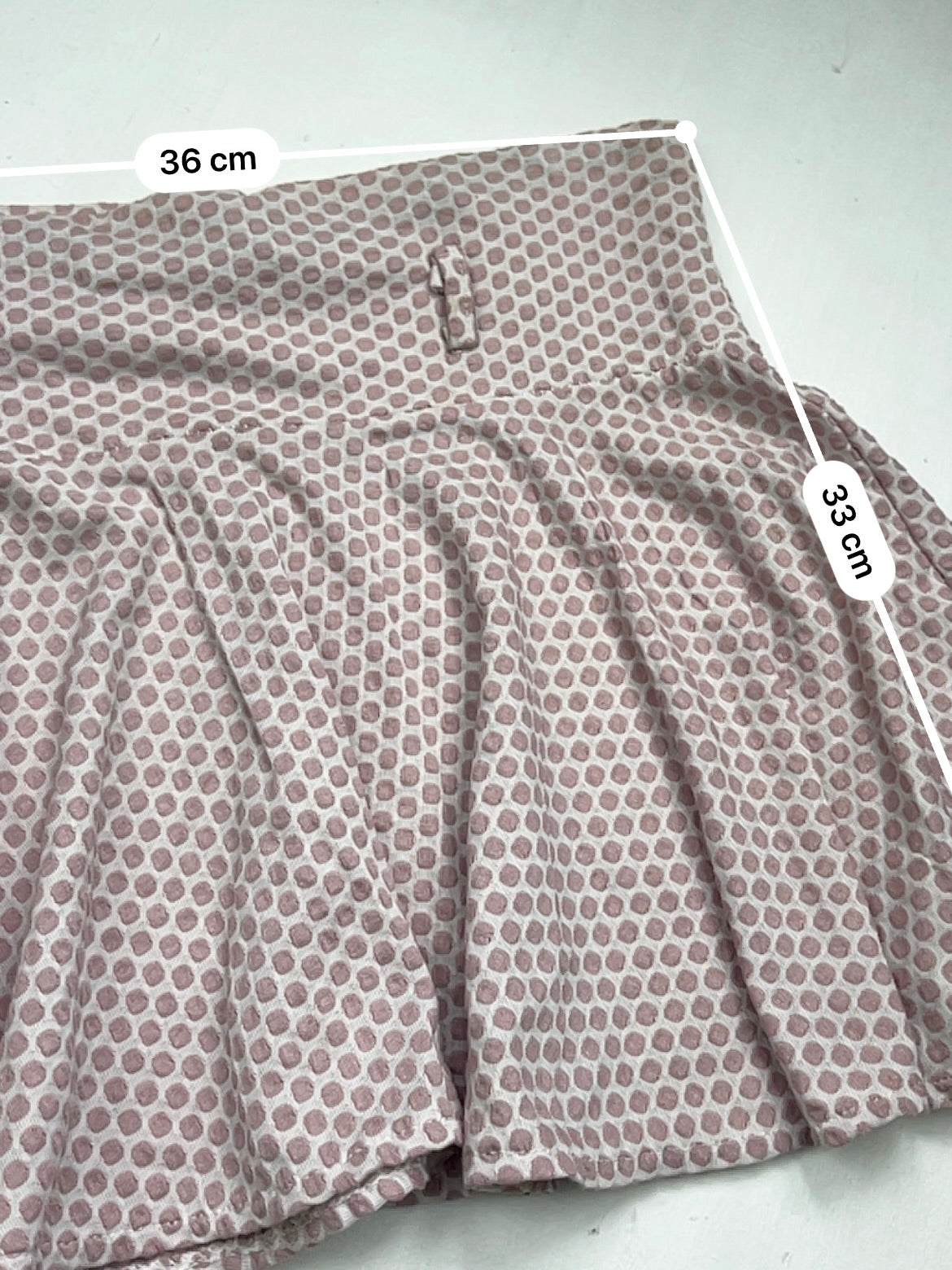 Beige polka dots low rise mini pleated skirt (S)