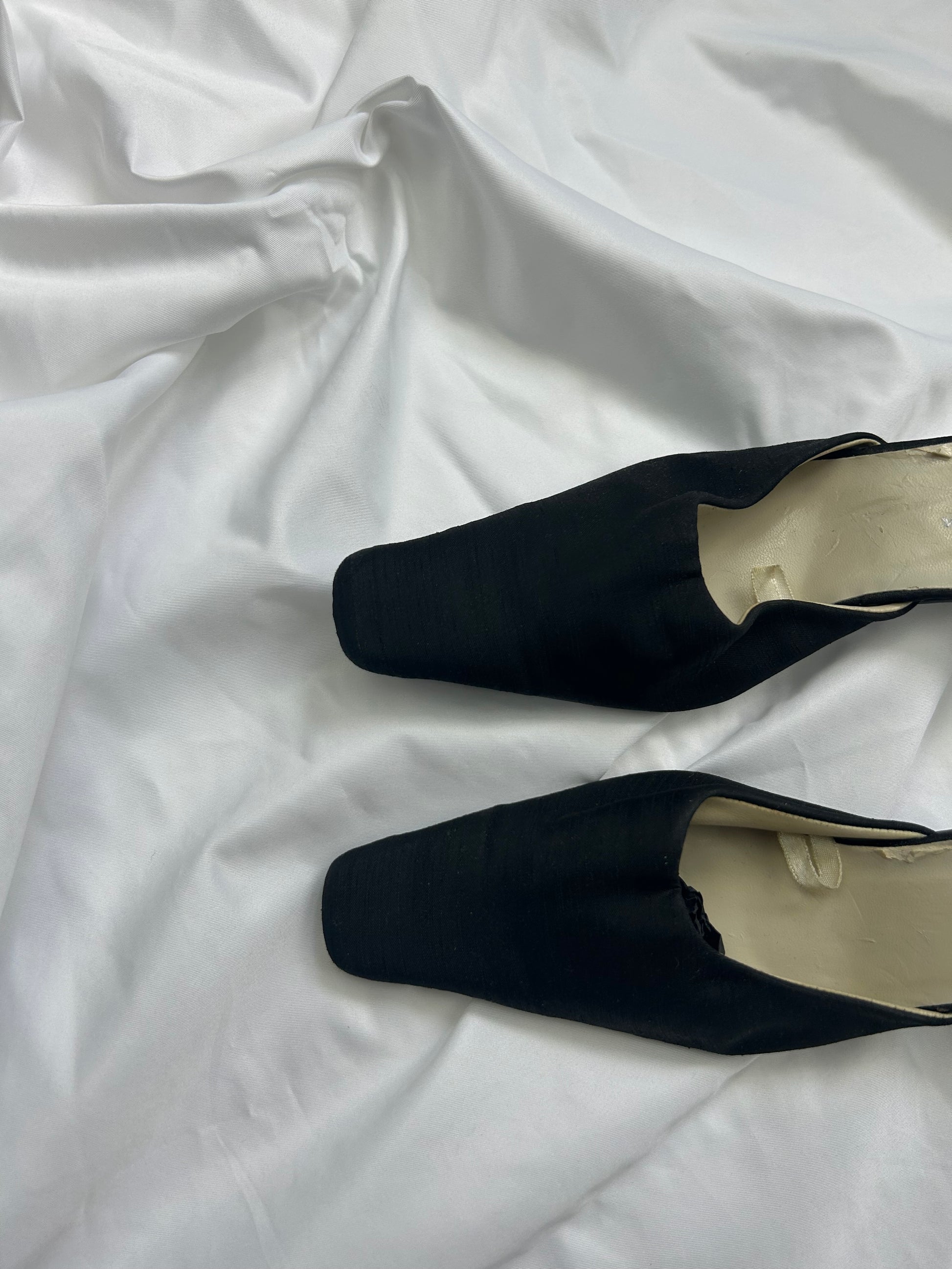 Black pointed toes mules (38)