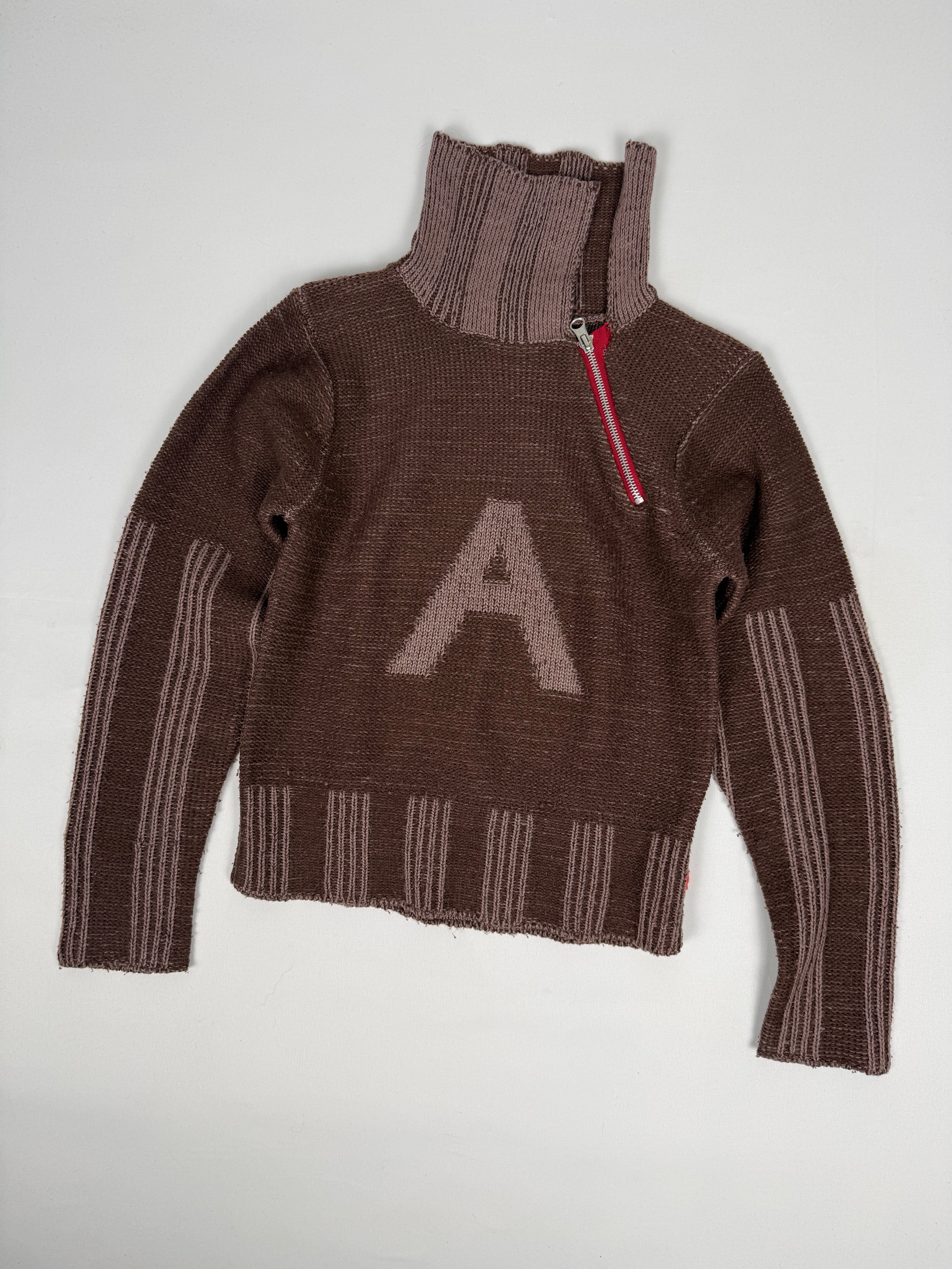 Brown knitted zip up jumper (S)