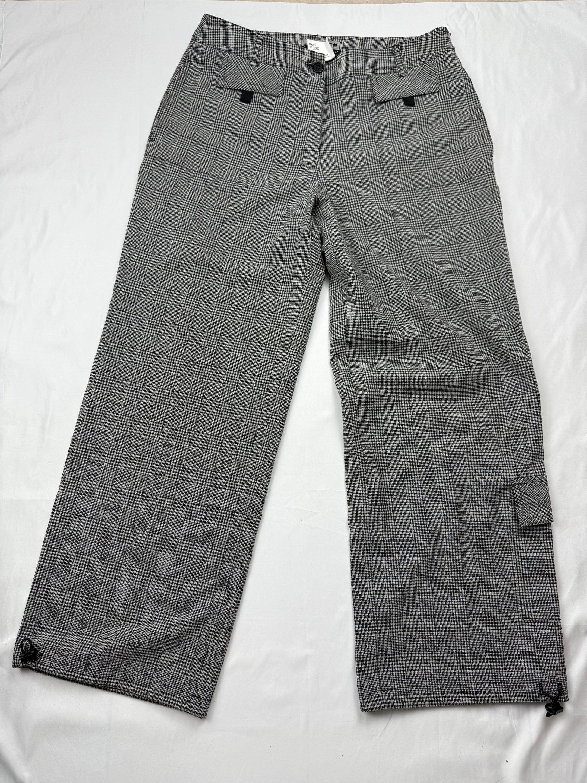Grey check print low rise baggy pants (M)