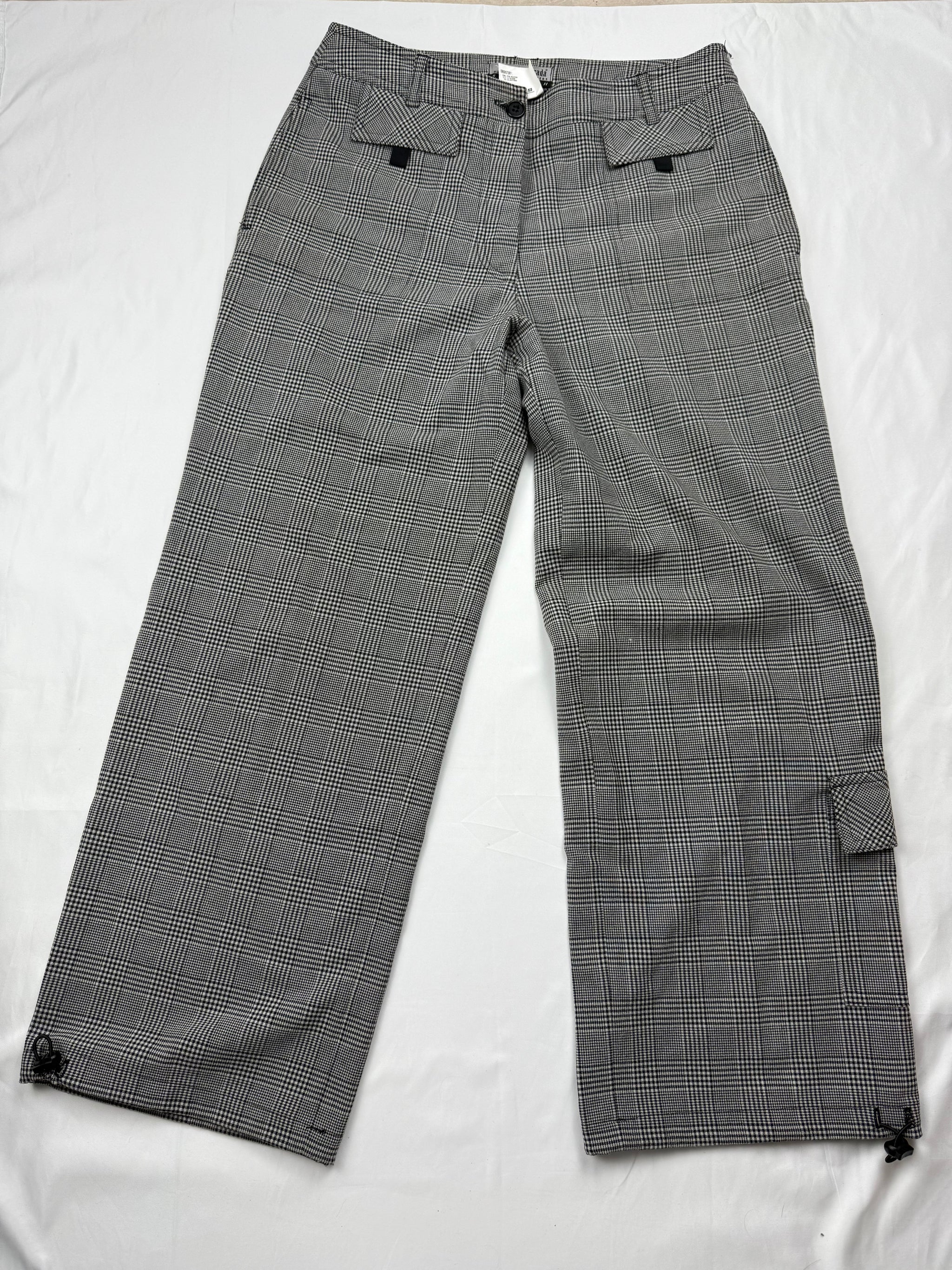 Grey check print low rise baggy pants (M)