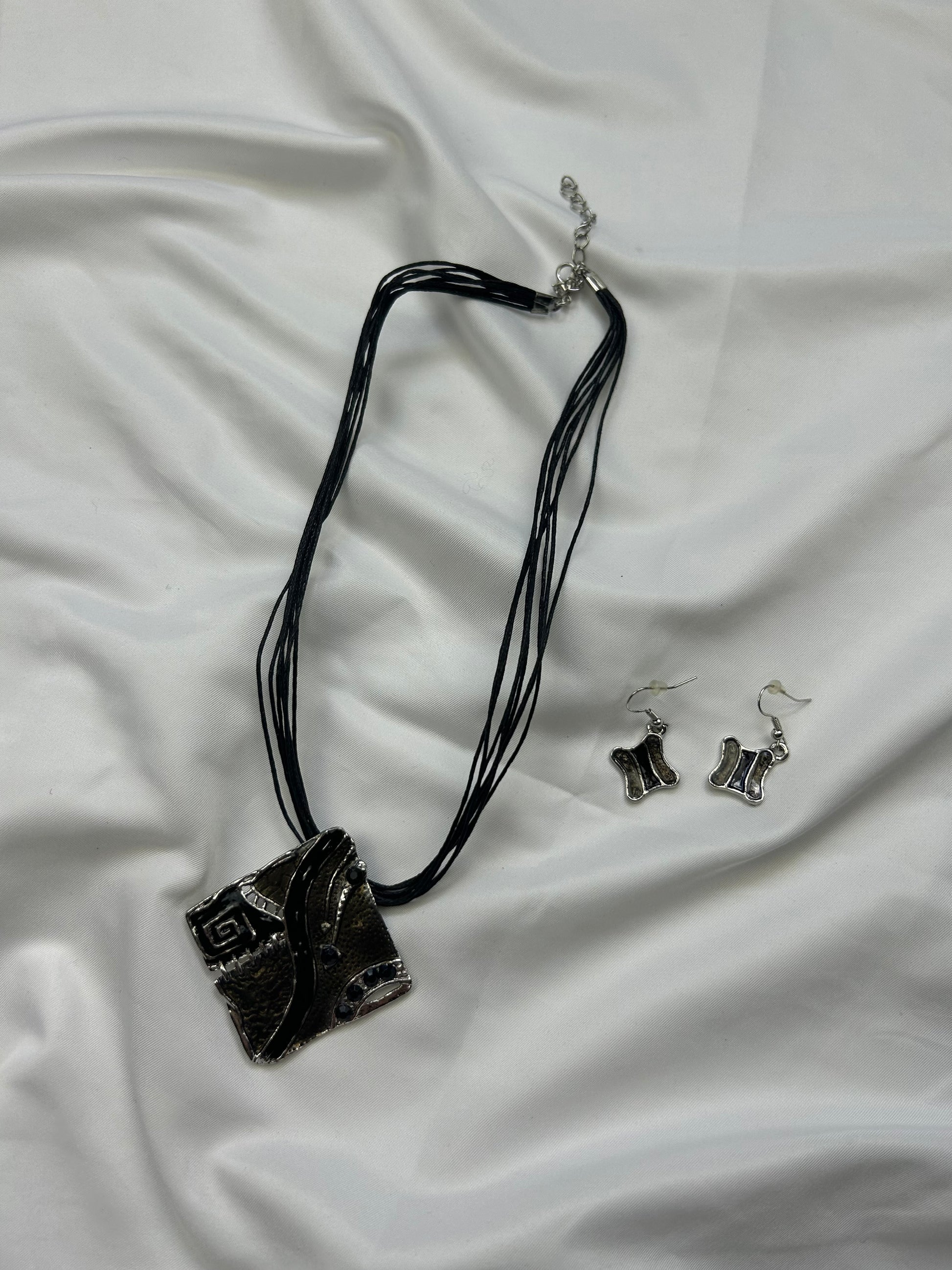Boho pendant cord necklace + earrings set
