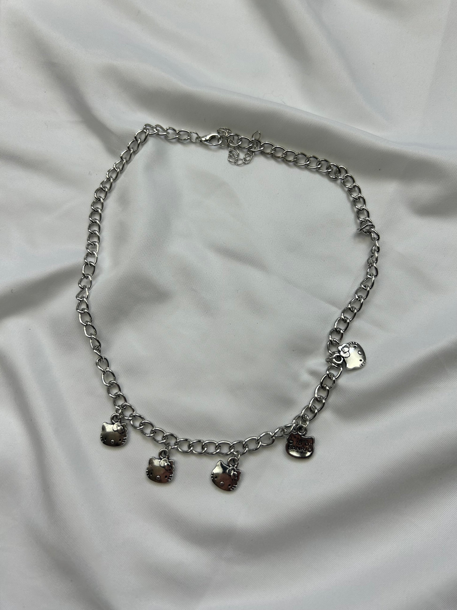 Silver inox kitten necklace