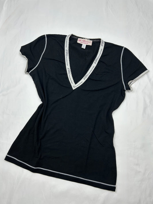 Black V neck tight fit logo tee (M)