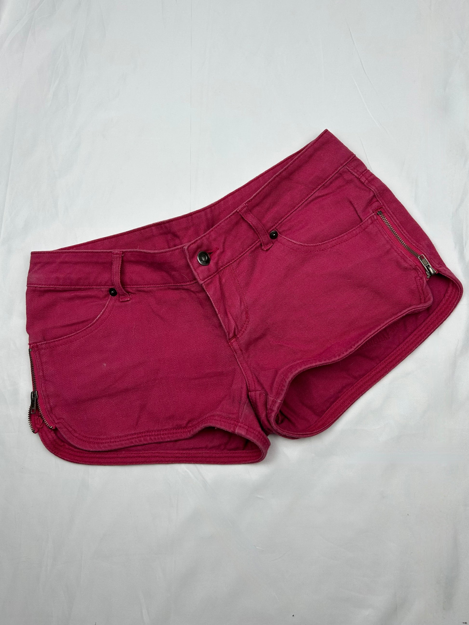 Red denim low rise mini short (S)
