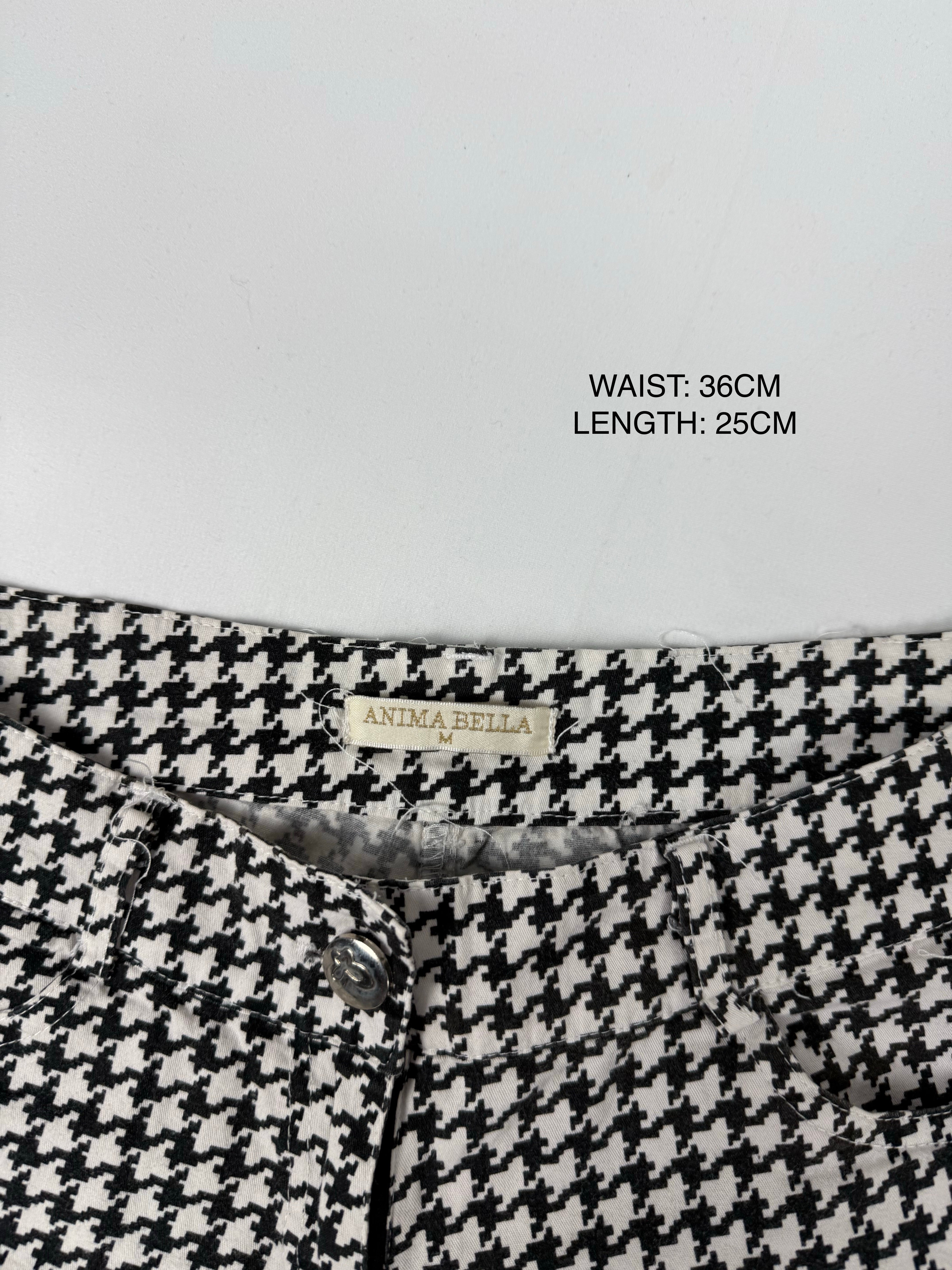 Black houndstooth low rise mini short (S/M)