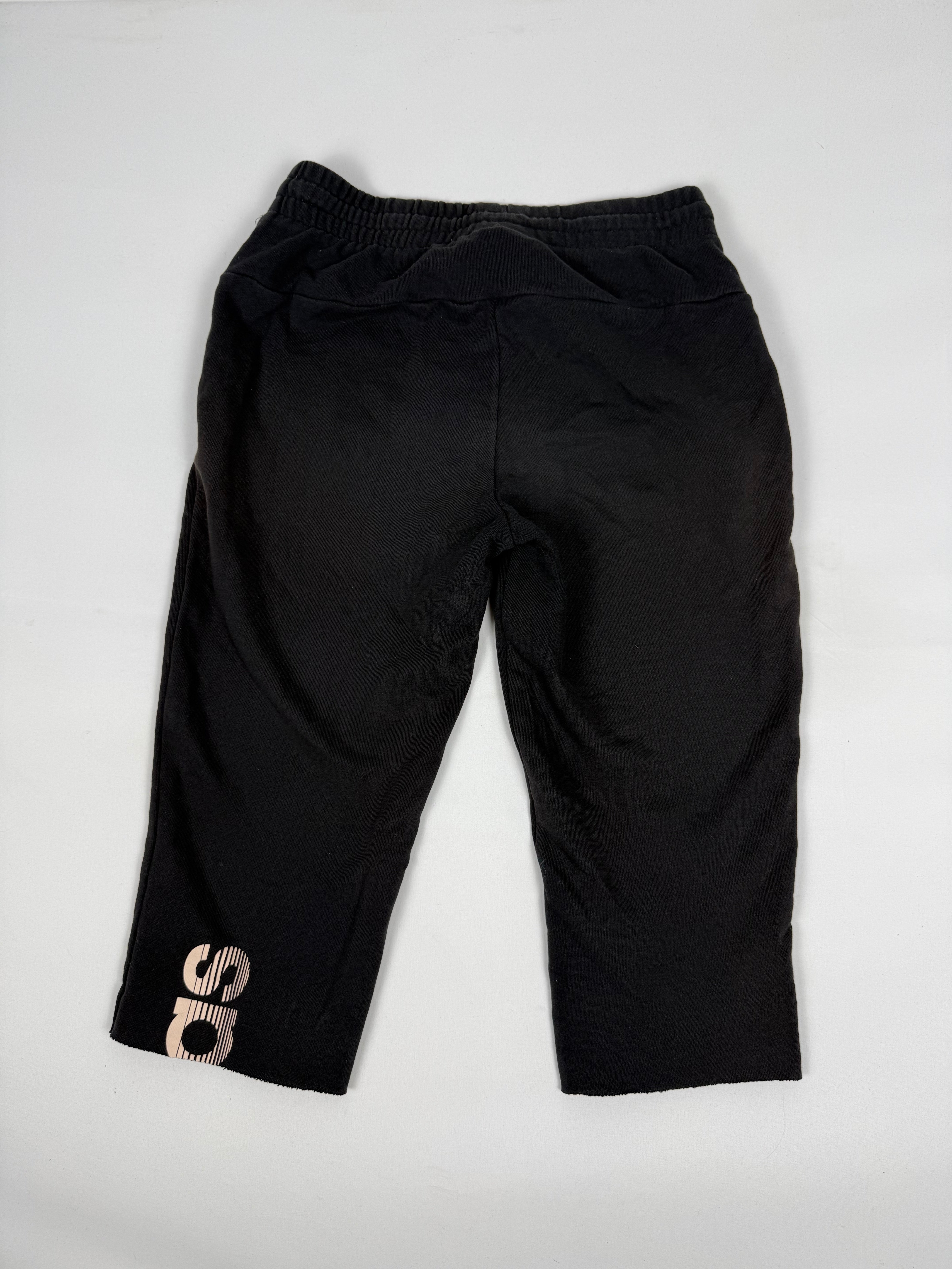 Black capri pants (S)