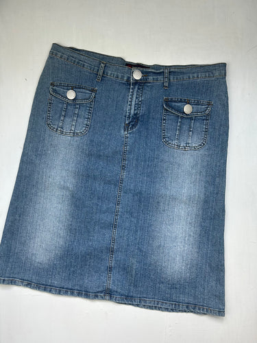 Blue denim low rise midi skirt (2XL)