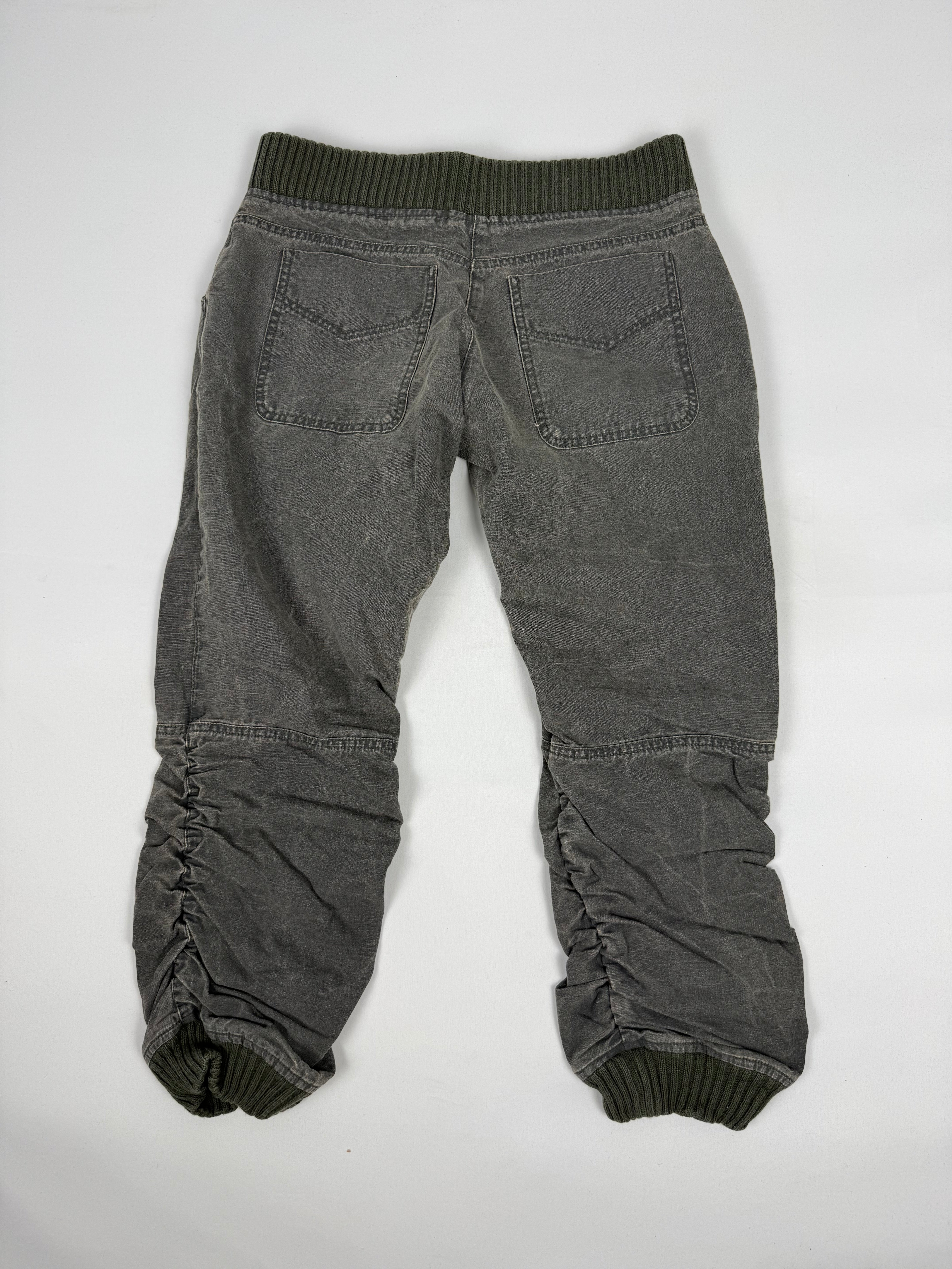 Khaki denim low rise capri pants (M)