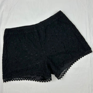 Black lace lined stretchy mini short (S/M)