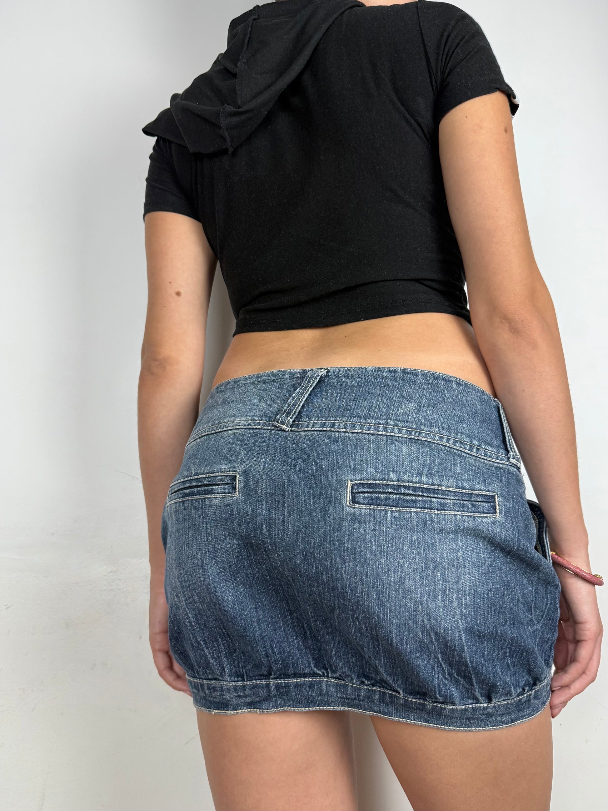 Blue denim low rise mini skirt (M/L)