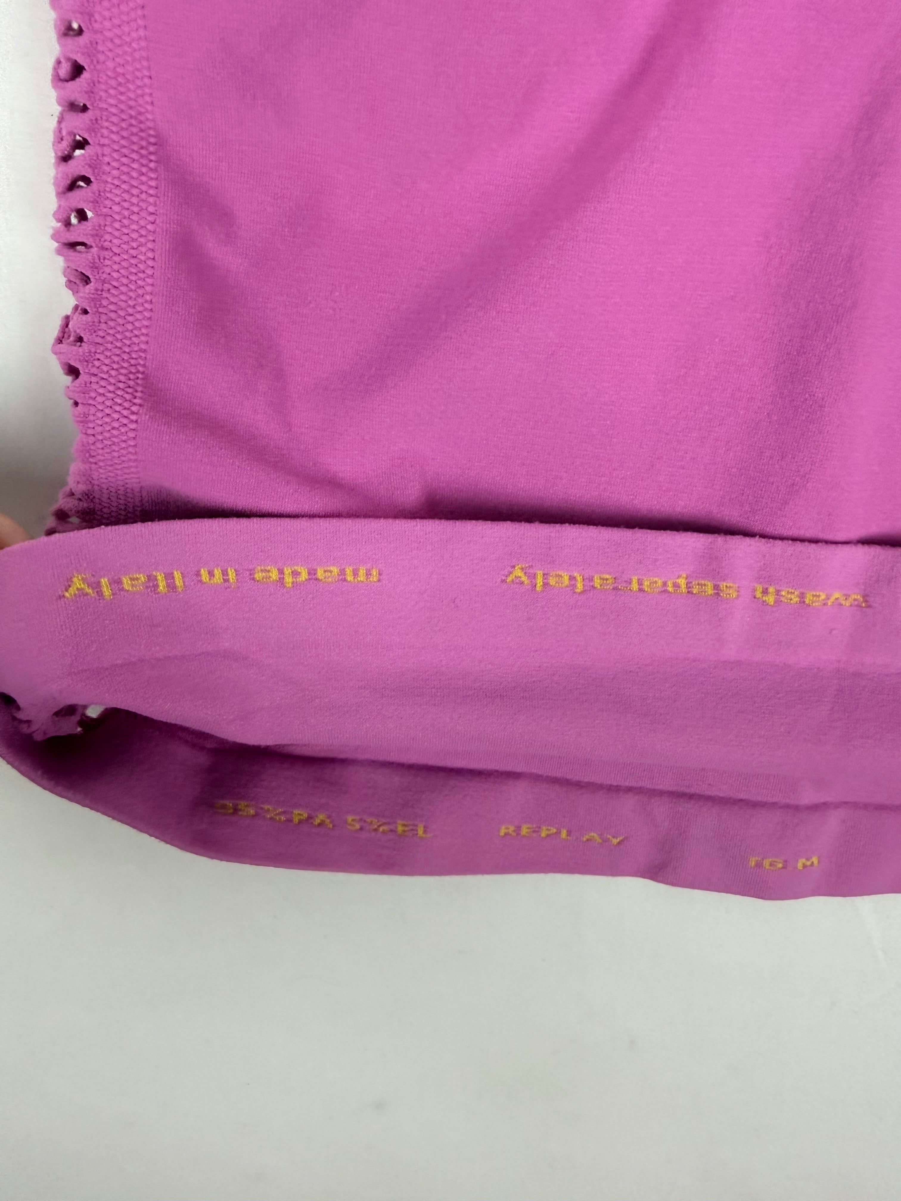 Pink stretchy activewear top (S/M)