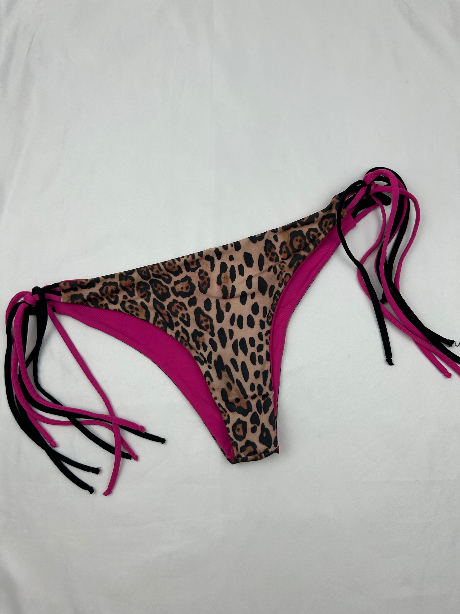 Pink panther low rise bikini bottom (L)
