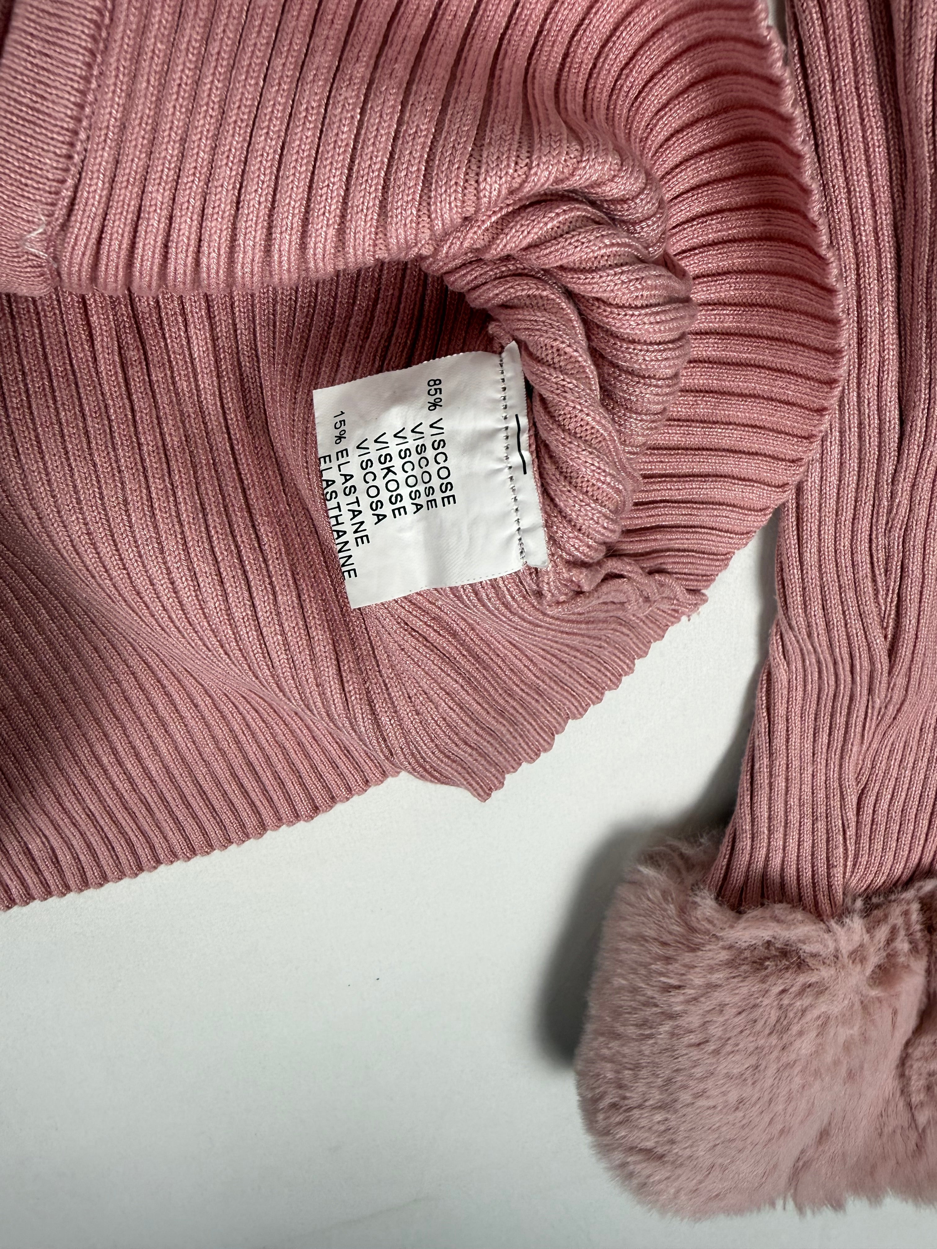 Mini-robe en maille grise à manches courtes avec nouage (S)