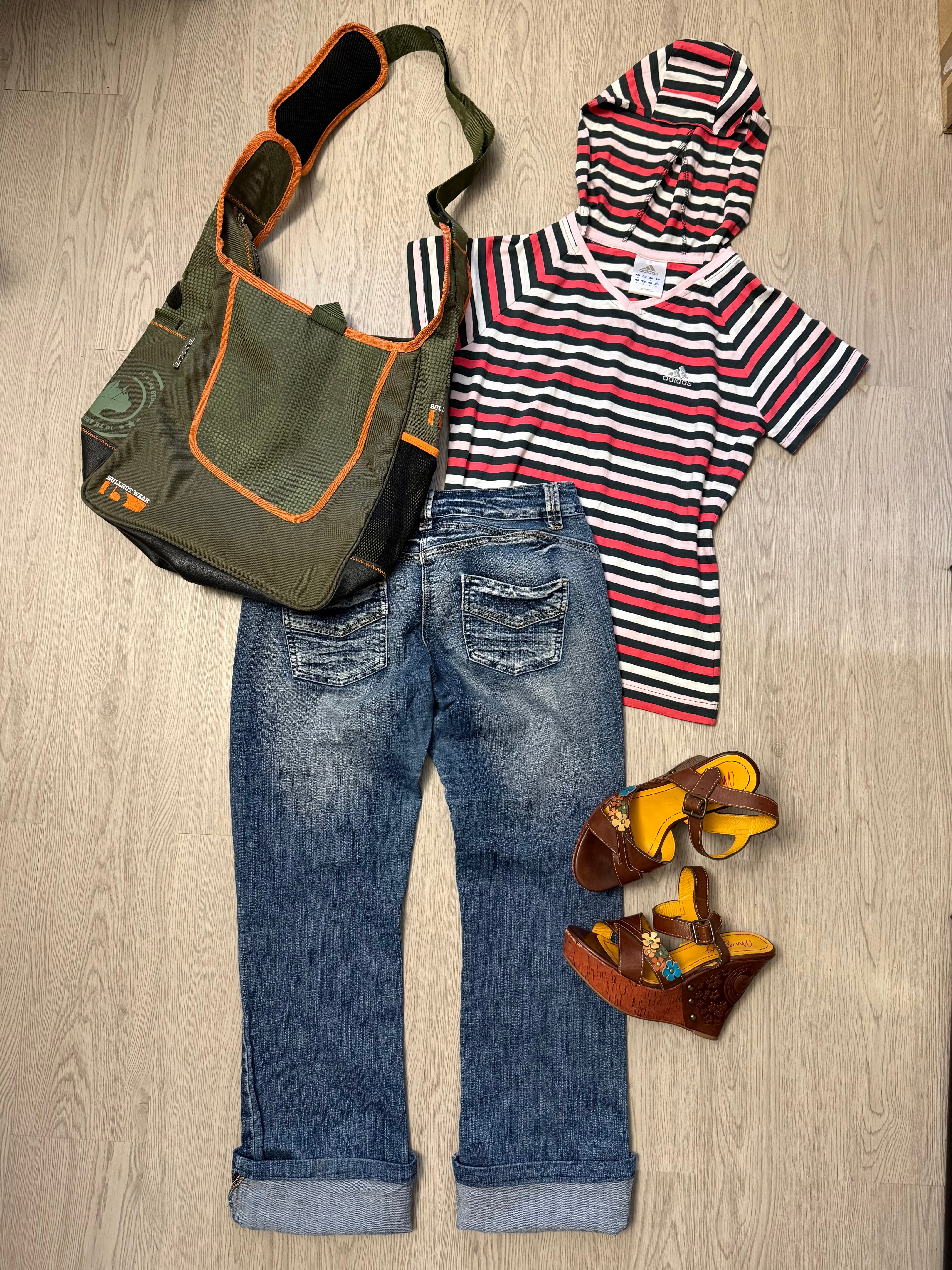 Red striped cotton hooded activewear tee (L)