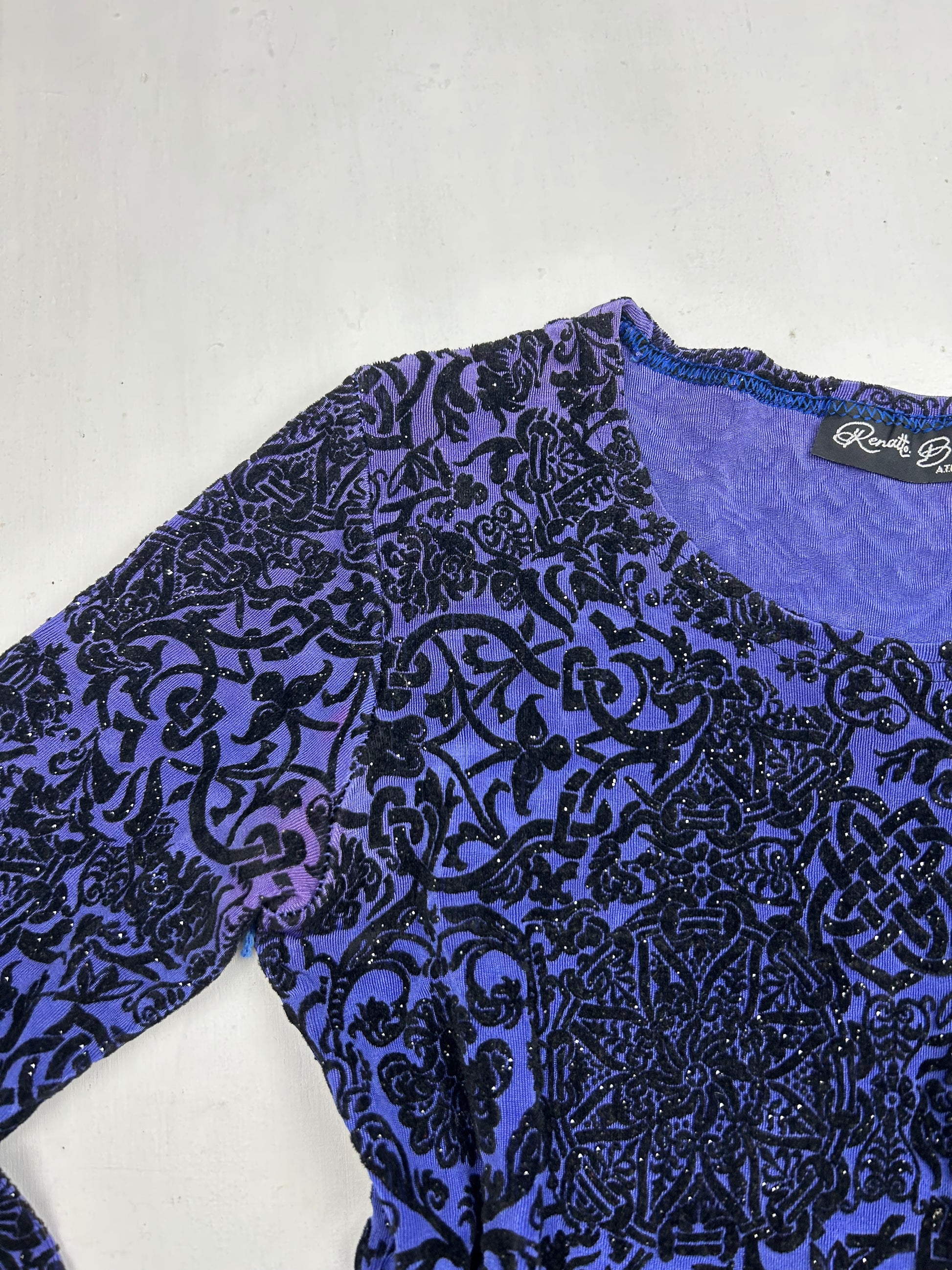 Purple & black velvet long sleeves top (S/M)
