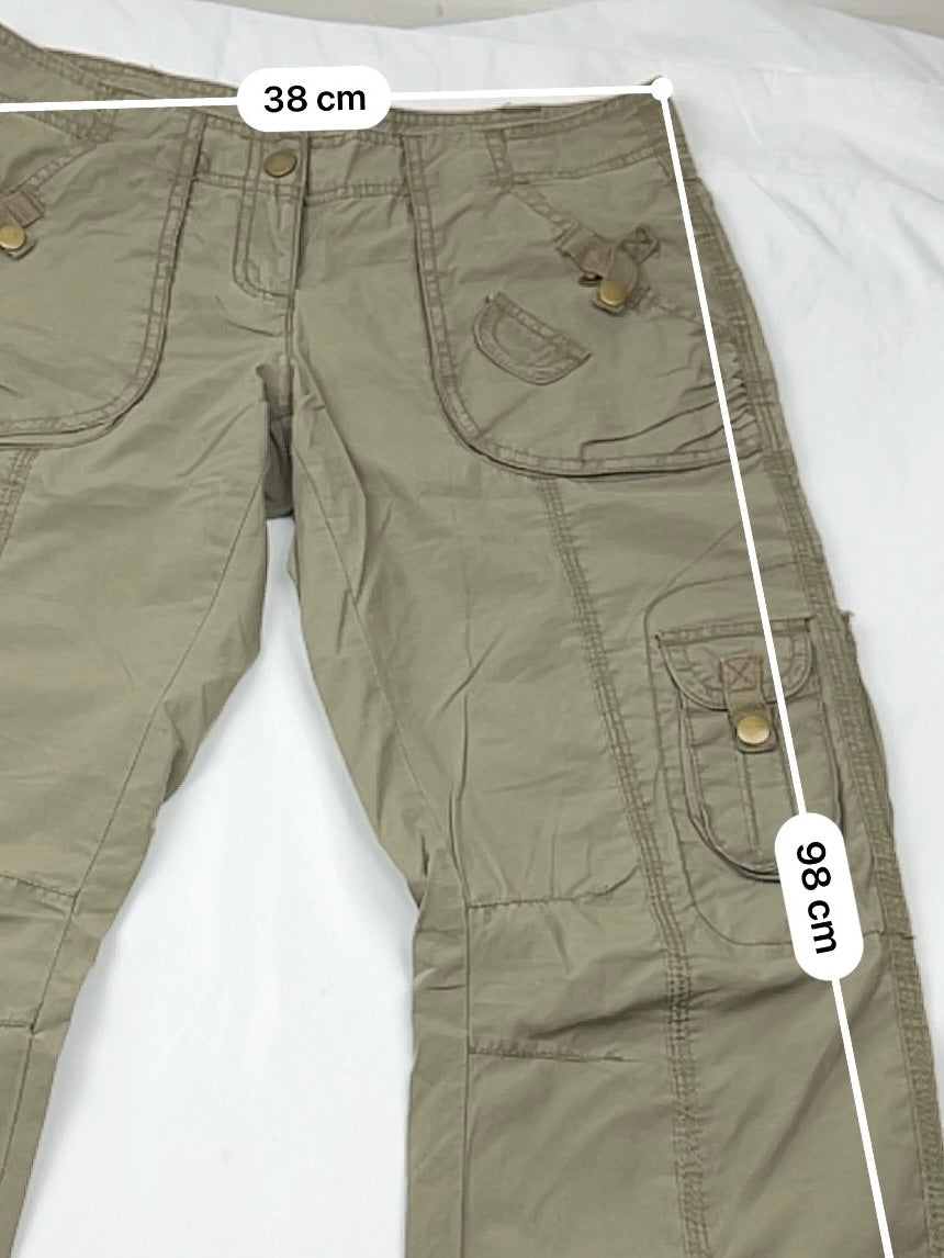 Khaki low rise cargo baggy pants (S)