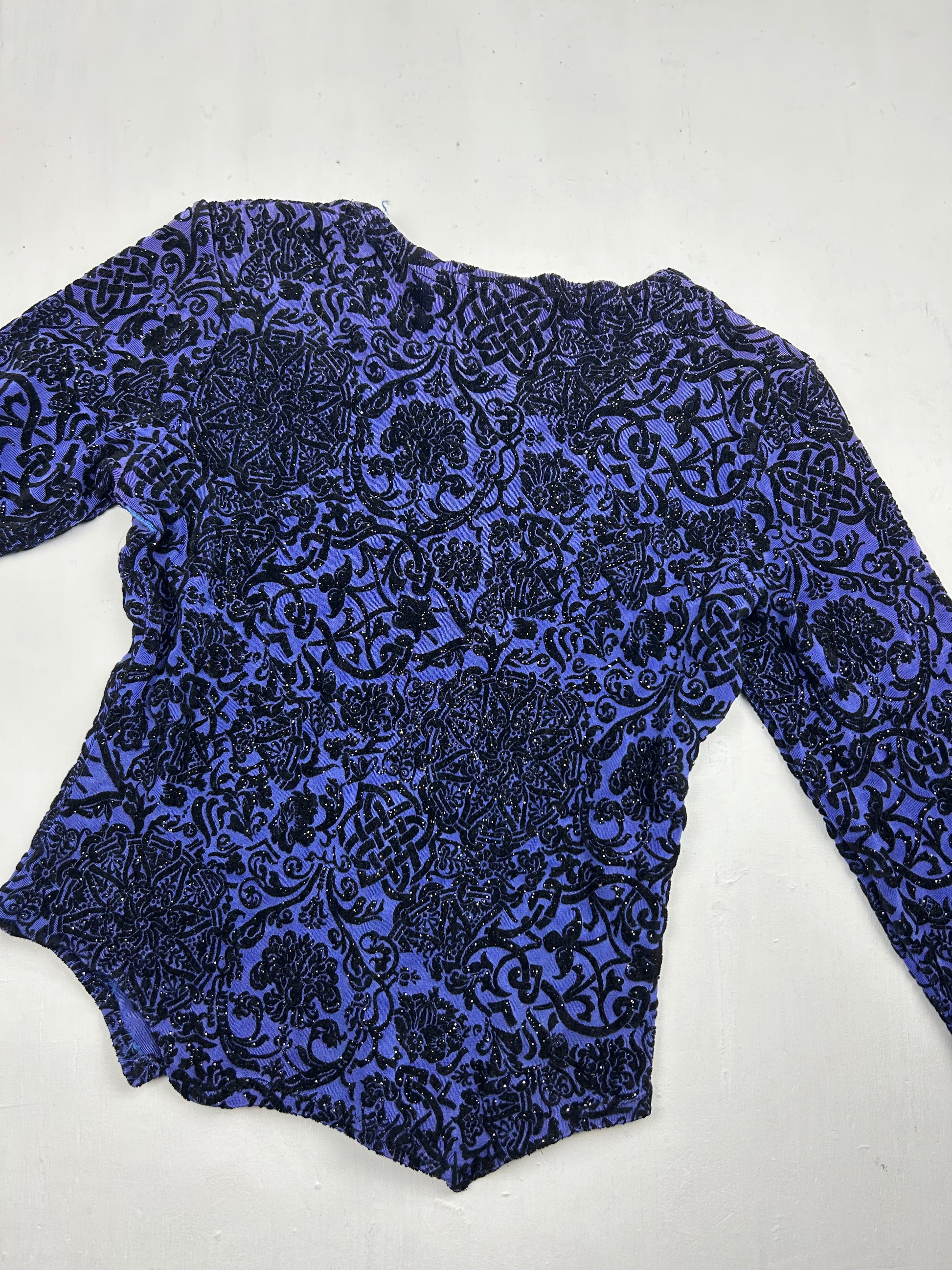 Purple & black velvet long sleeves top (S/M)