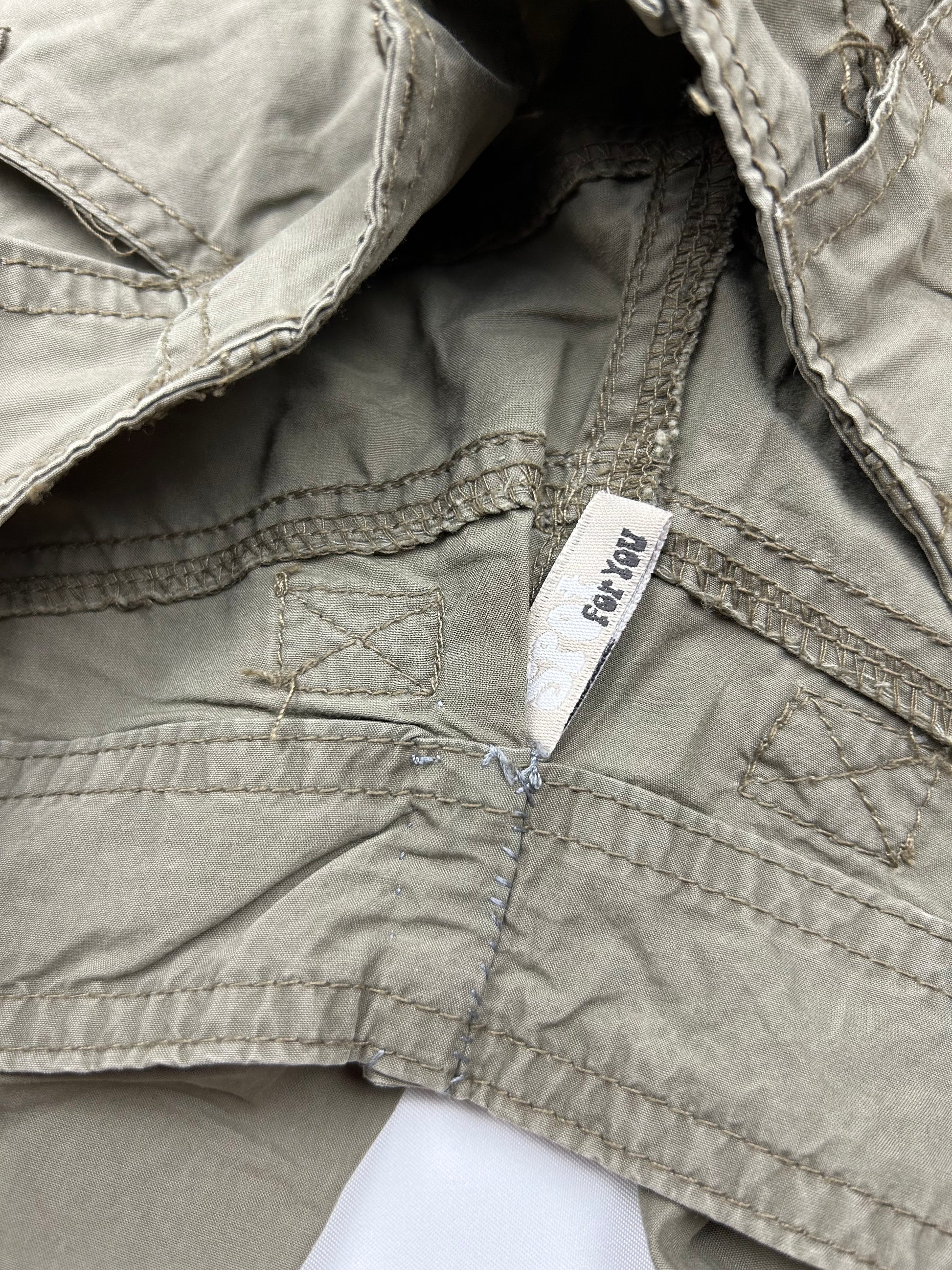 Khaki low rise cargo baggy pants (S)
