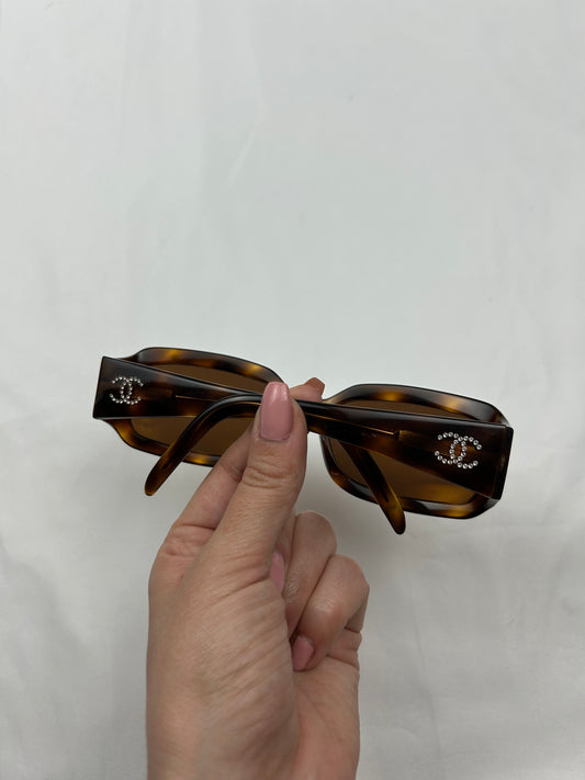 Brown 2000s rhinestone logo sunglasses (with prescription)