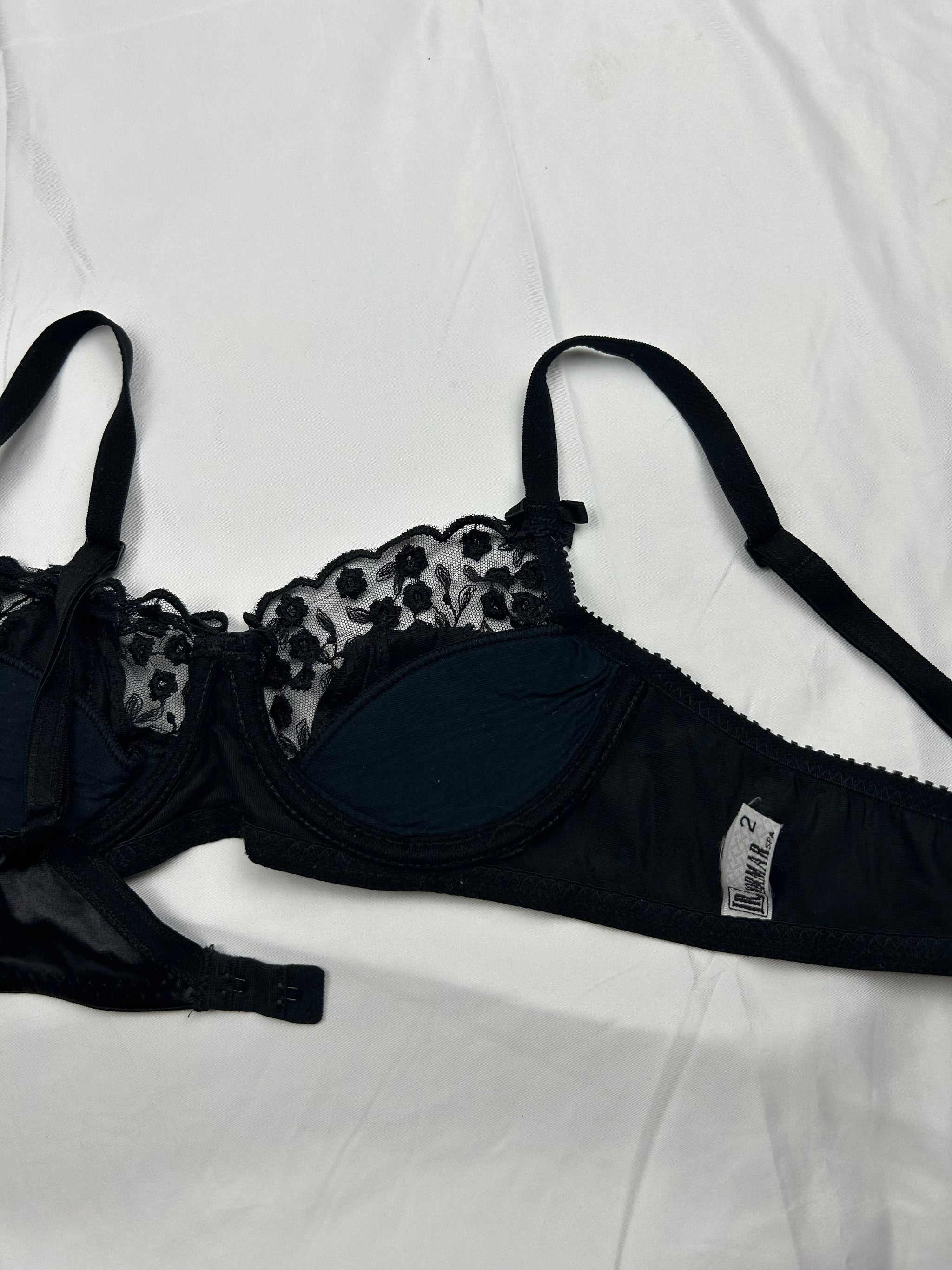 Black lace up mesh balcony vintage bra (90B)