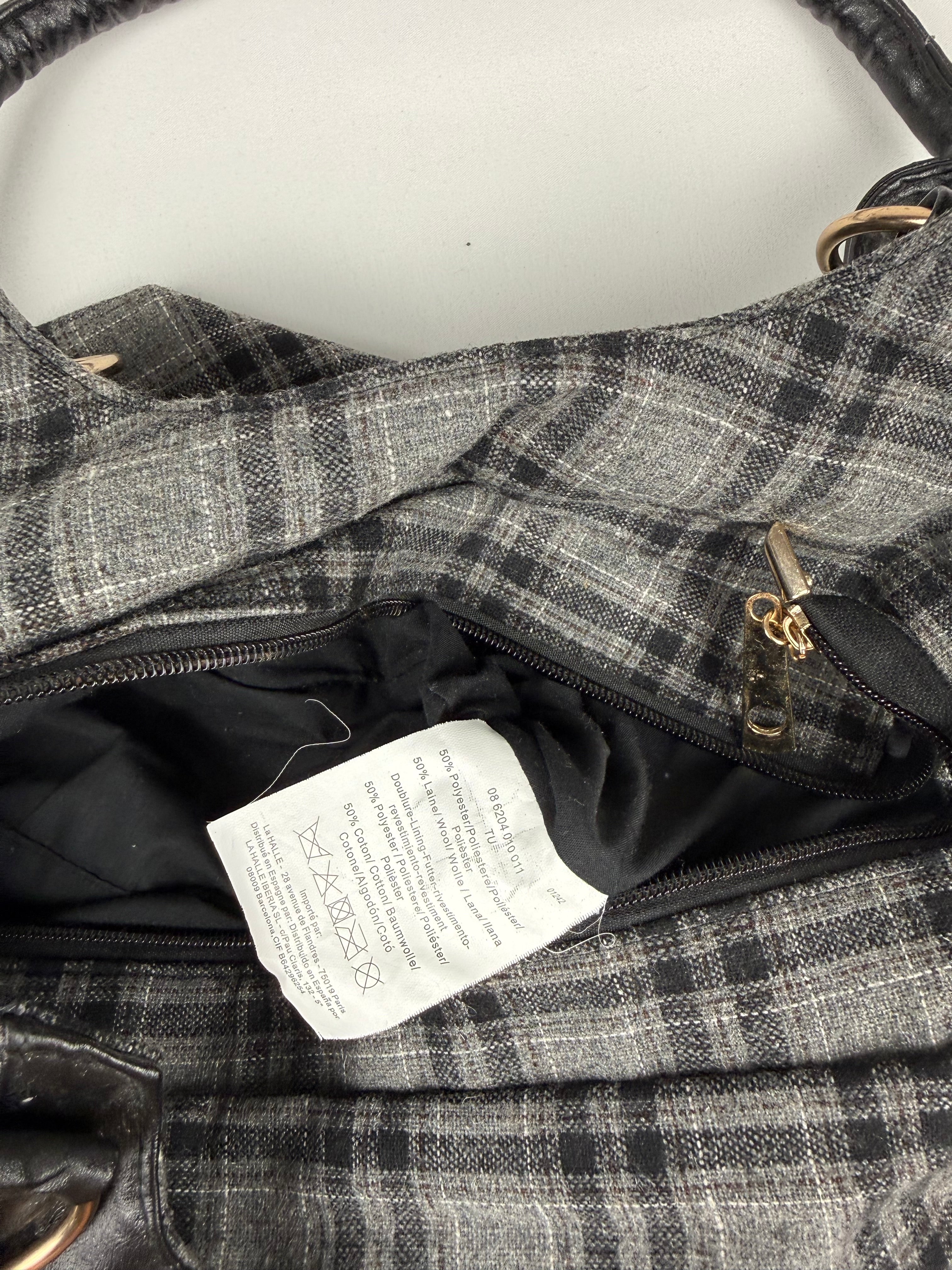 Grey check print shoulder bag (32x37cm)