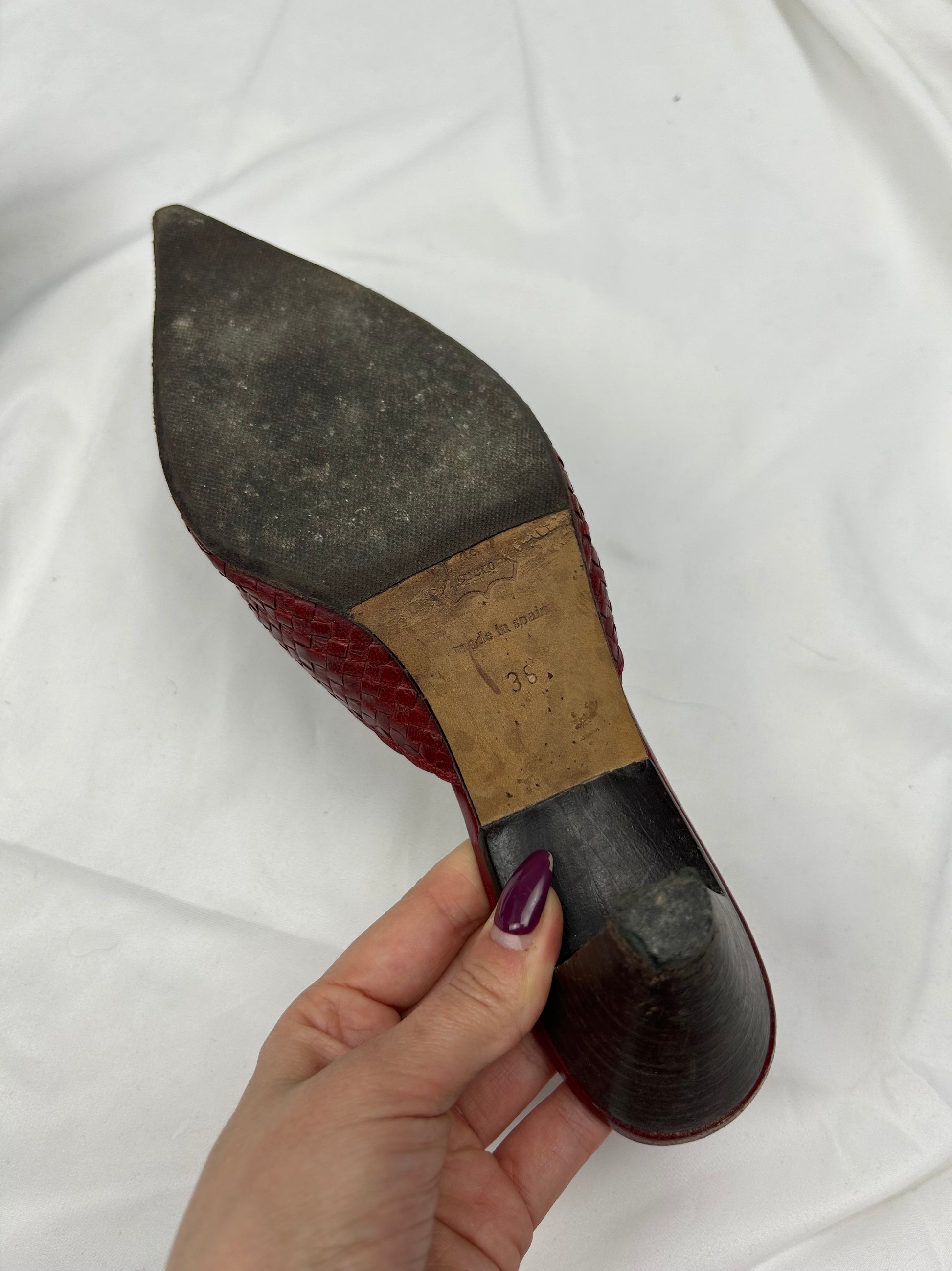 Red pointed toes real leather kitten heels mules (36)
