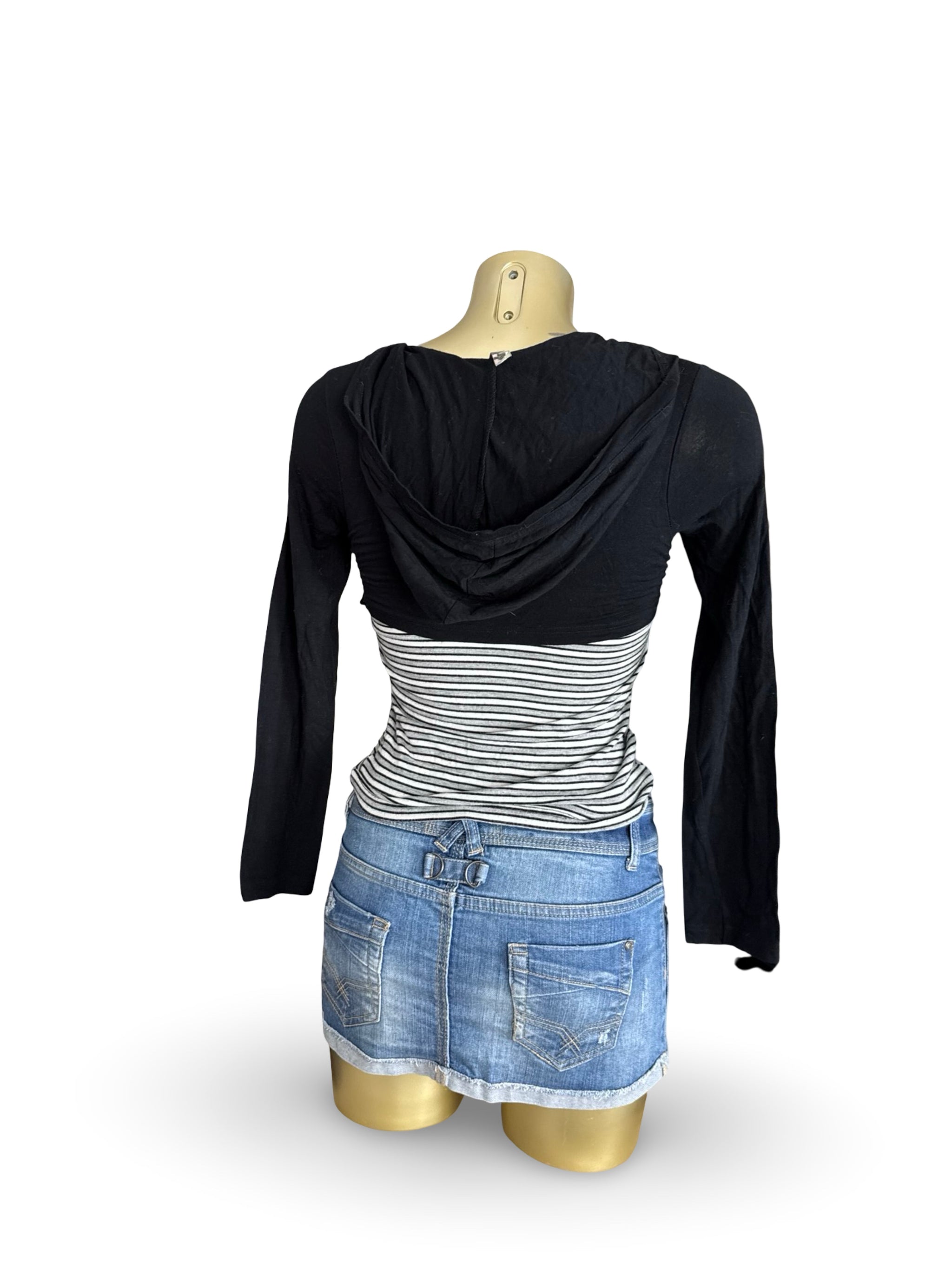 Black striped 2 in 1 hooded long sleeves top (XS)