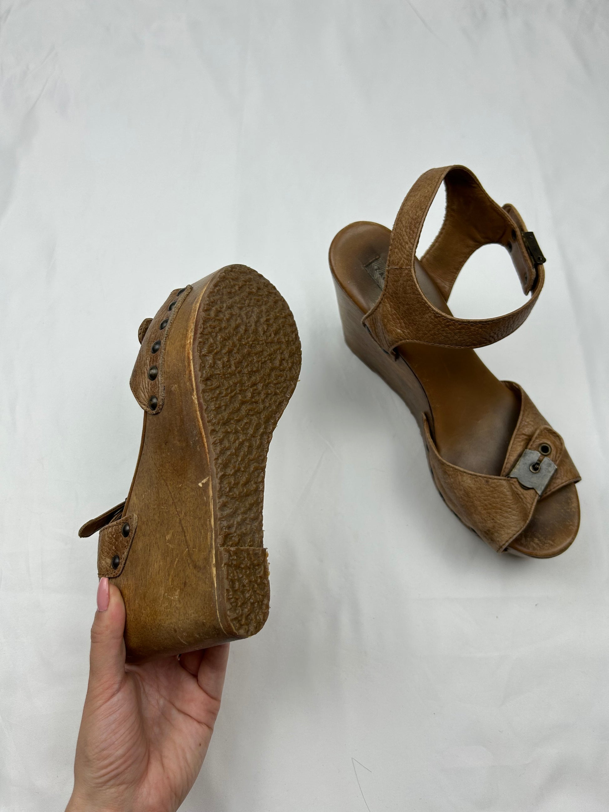 Brown real leather wedge mules (38)