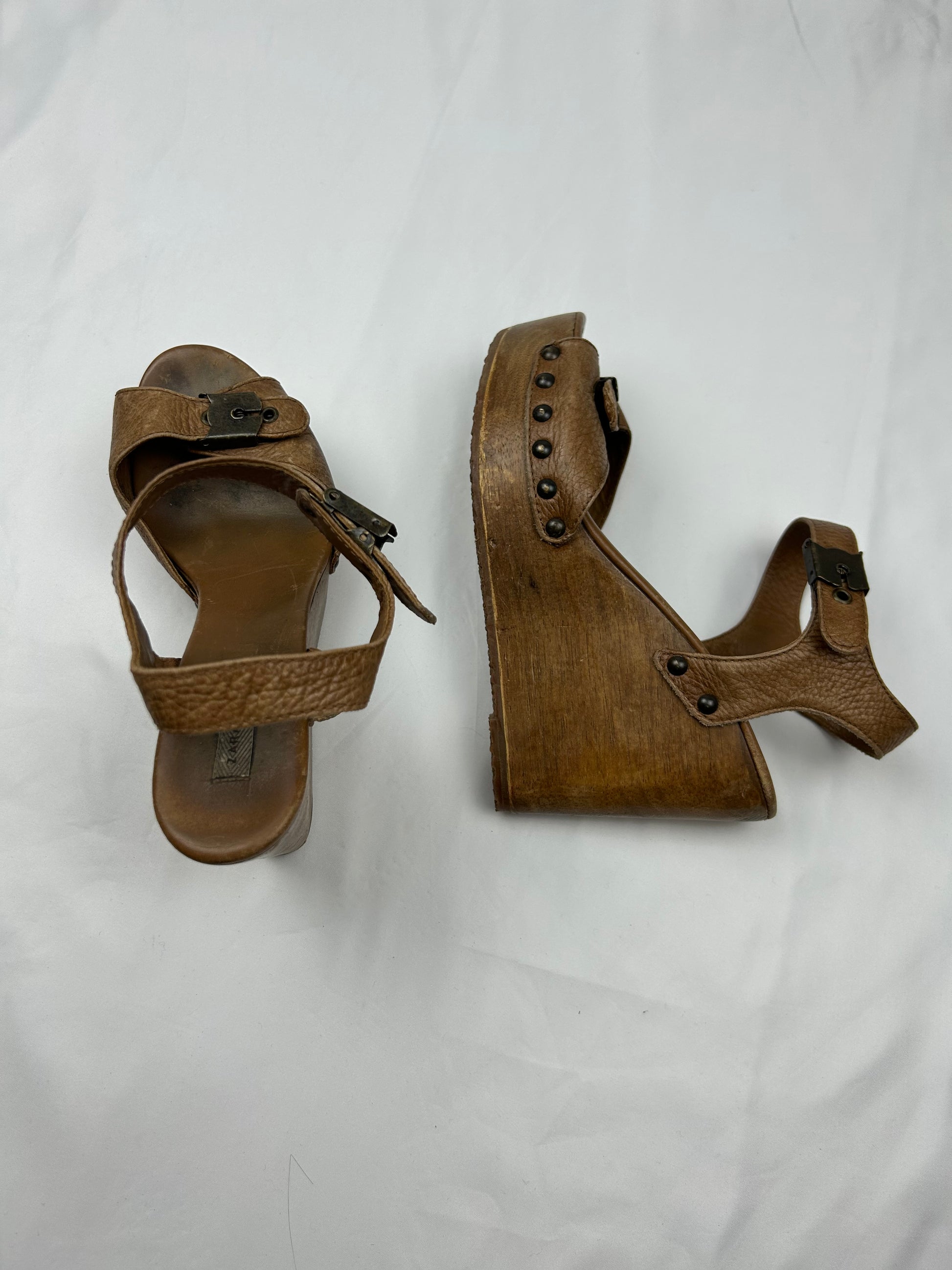 Brown real leather wedge mules (38)