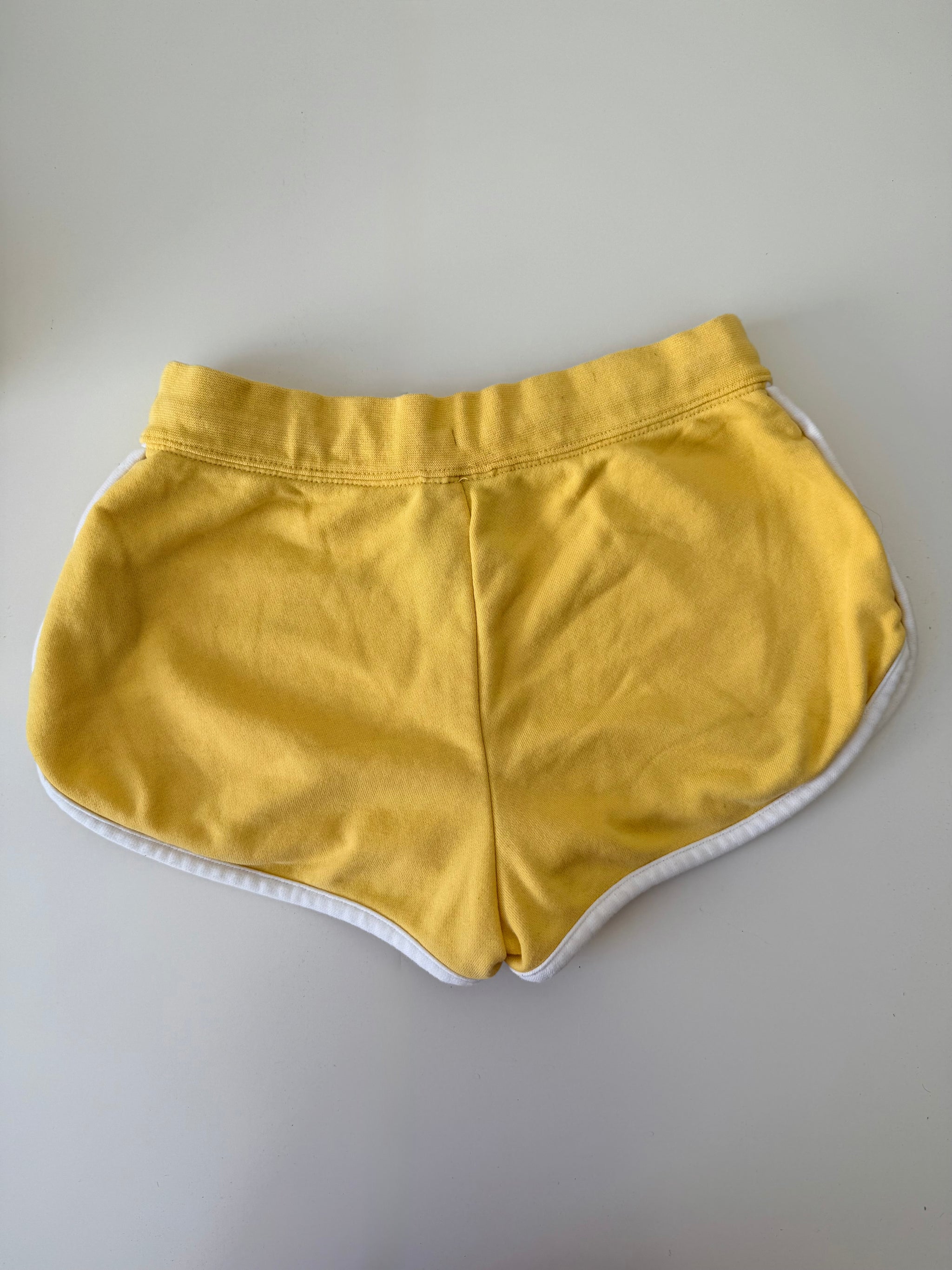 Yellow activewear low rise mini short (XS)